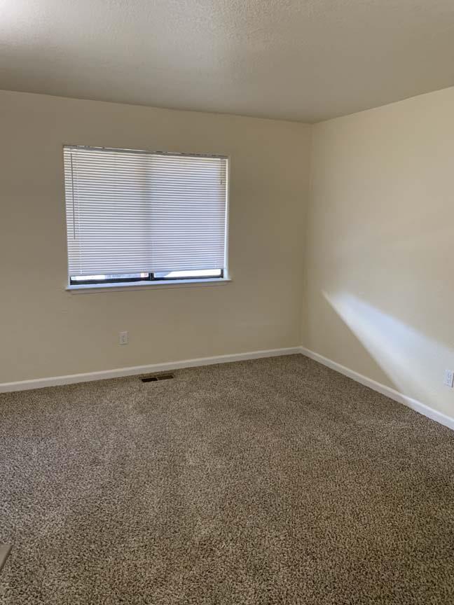 Detail Gallery Image 23 of 38 For 619 Edwards St, Crockett,  CA 94525 - 6 Beds | 3 Baths