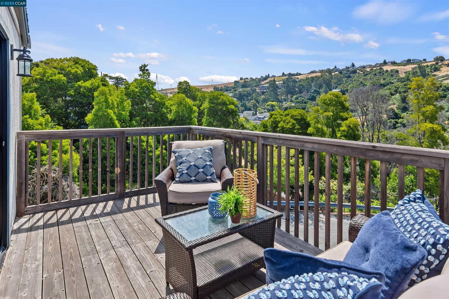 Detail Gallery Image 35 of 38 For 619 Edwards St, Crockett,  CA 94525 - 6 Beds | 3 Baths