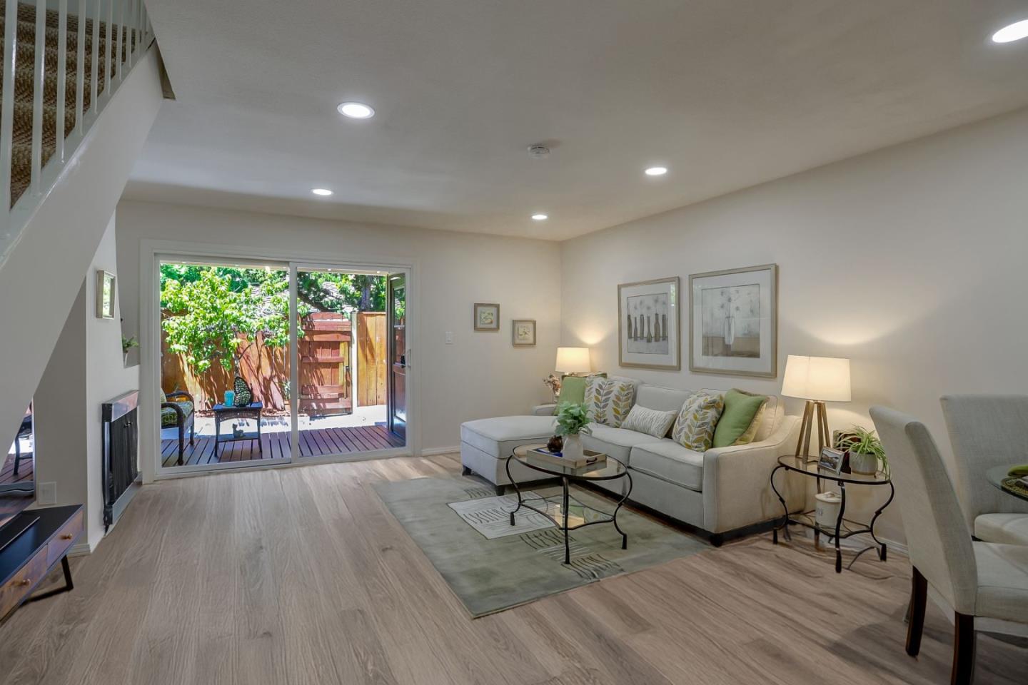 Detail Gallery Image 2 of 36 For 1361 Highland Ct, Milpitas,  CA 95035 - 2 Beds | 1/1 Baths