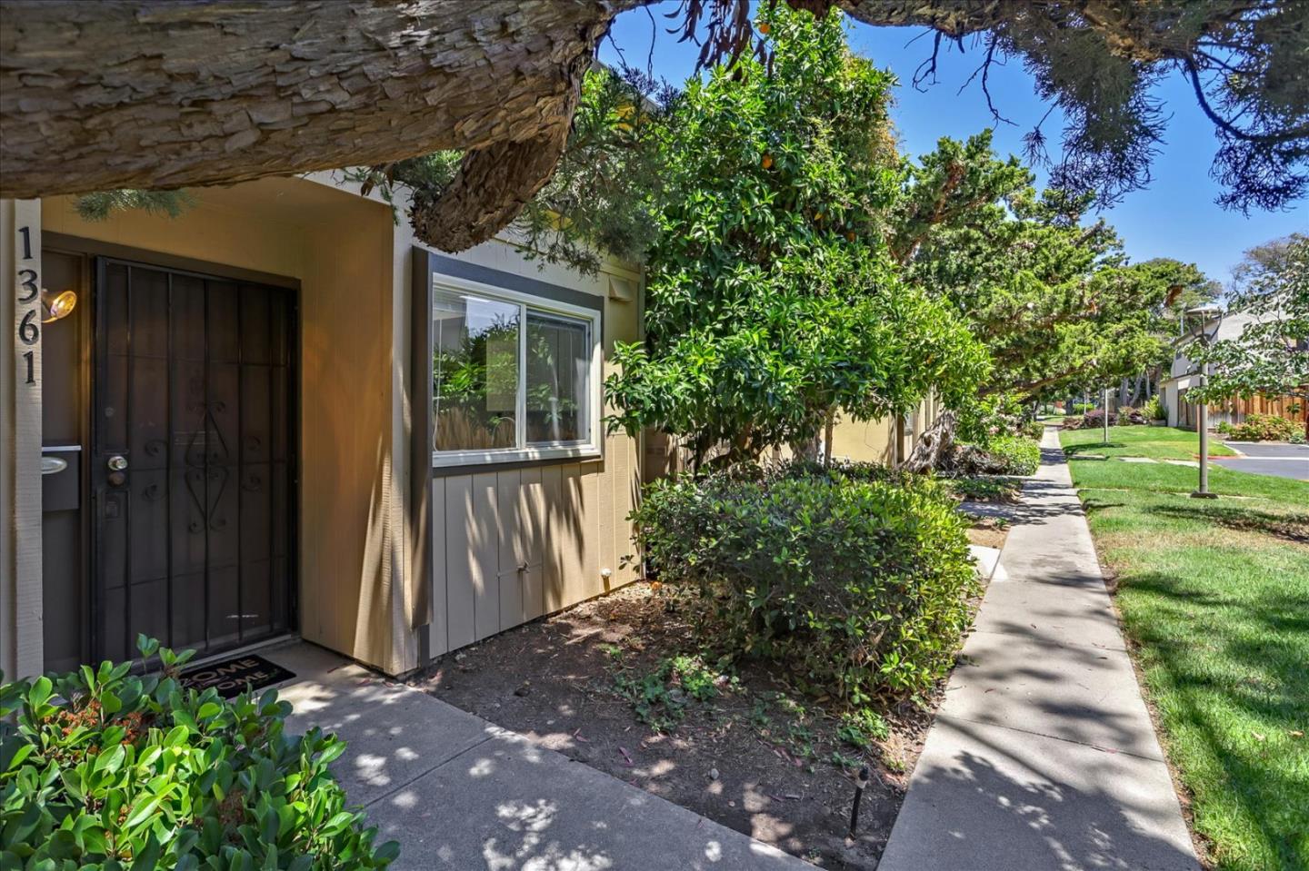 Detail Gallery Image 28 of 36 For 1361 Highland Ct, Milpitas,  CA 95035 - 2 Beds | 1/1 Baths