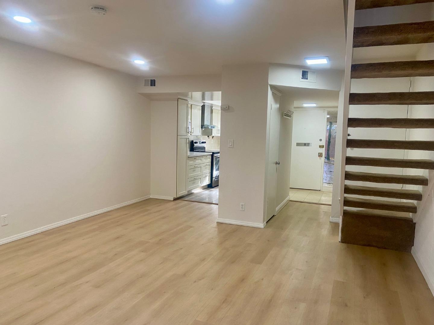 Detail Gallery Image 30 of 36 For 1361 Highland Ct, Milpitas,  CA 95035 - 2 Beds | 1/1 Baths