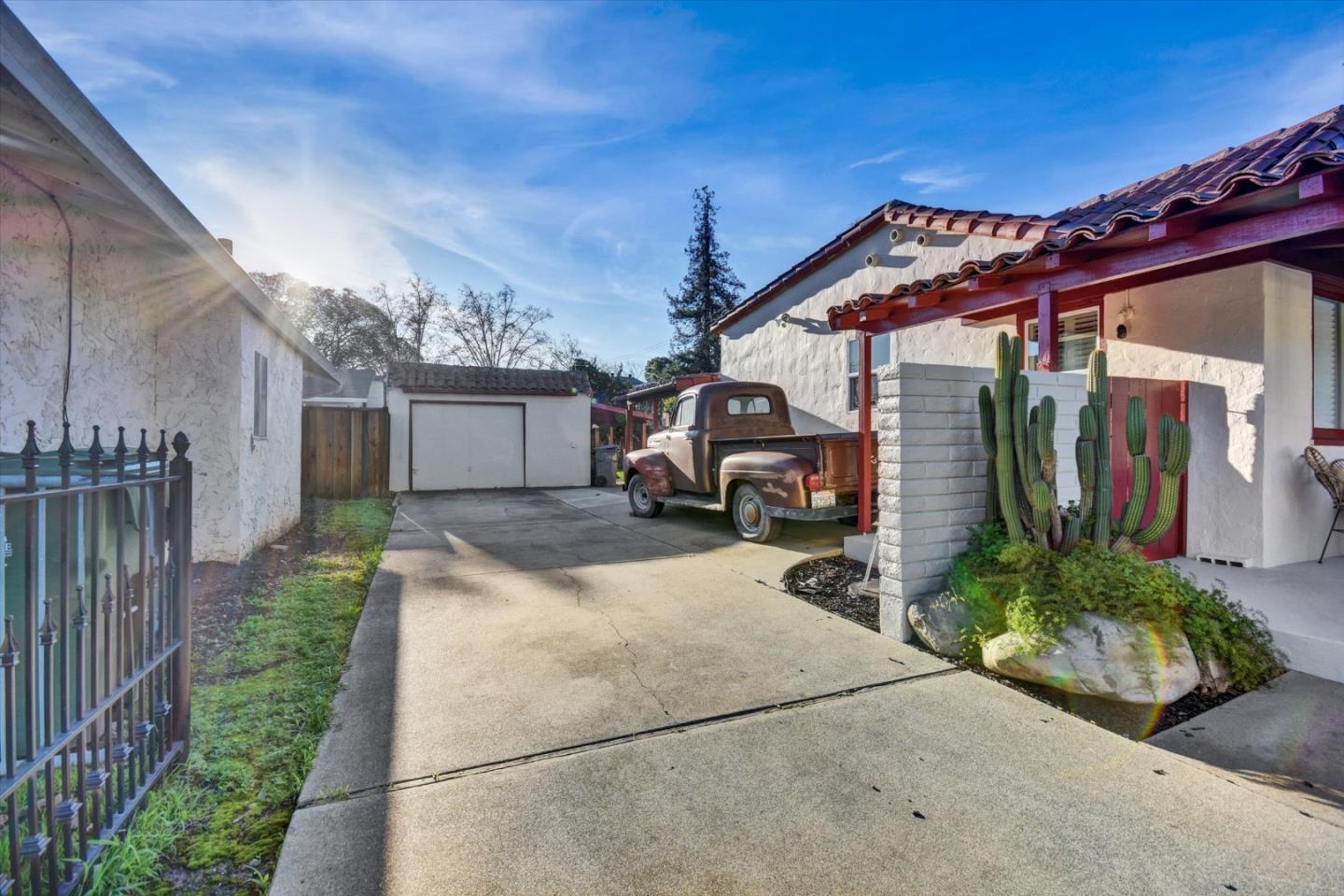 Detail Gallery Image 15 of 17 For 251 S 21st St, San Jose,  CA 95116 - 2 Beds | 2 Baths