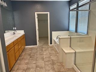 Detail Gallery Image 10 of 16 For 9401 Vintner Cir, Patterson,  CA 95363 - 4 Beds | 3 Baths