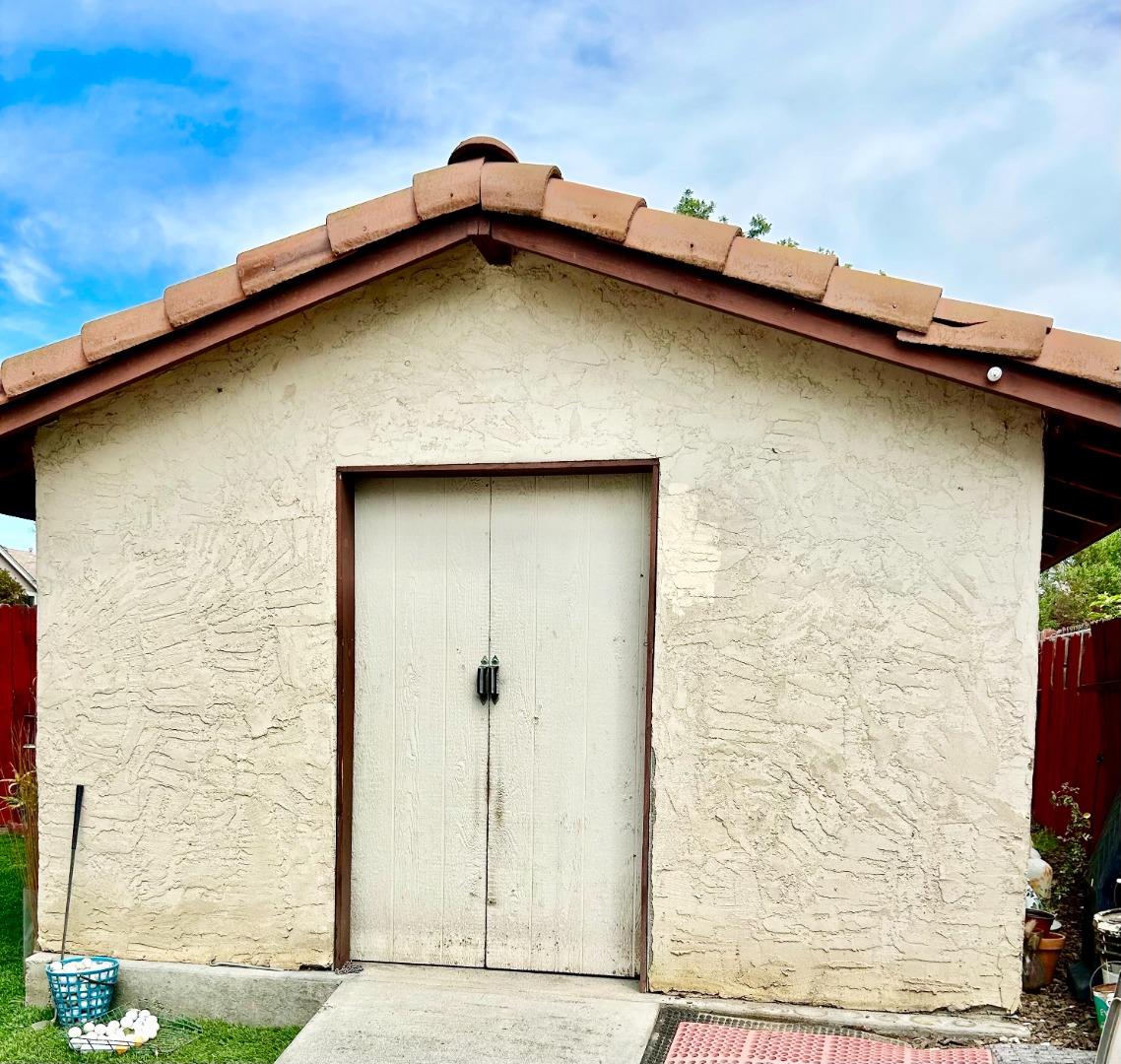 Detail Gallery Image 20 of 21 For 2071 Sunset View Pl, San Jose,  CA 95116 - 4 Beds | 2/1 Baths