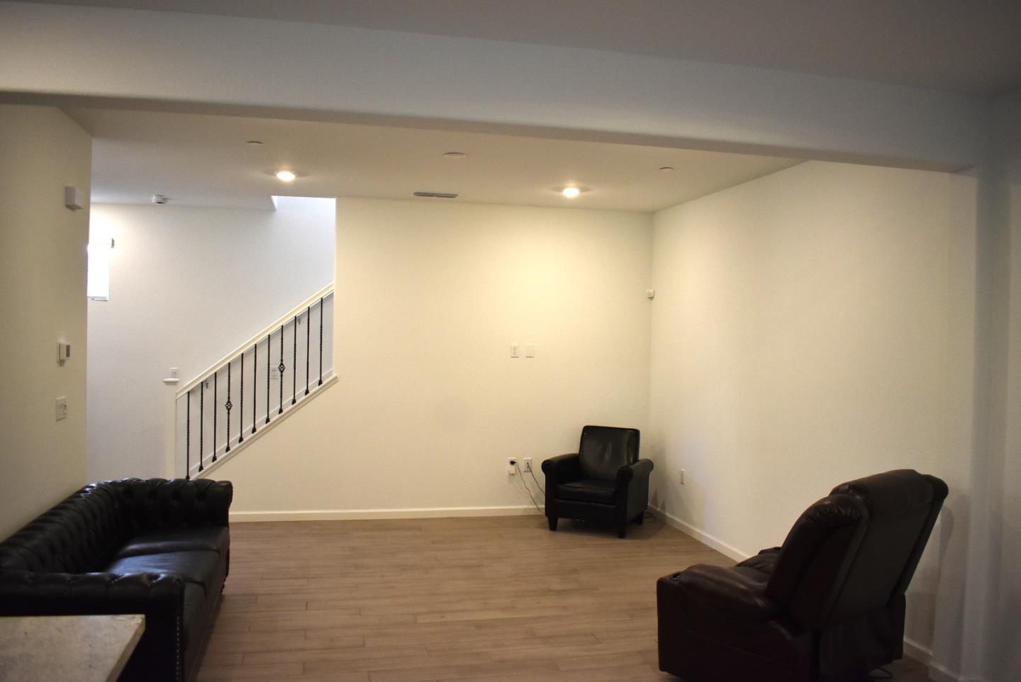 Detail Gallery Image 10 of 30 For 1674 Richie Ln, Woodland,  CA 95776 - 4 Beds | 3 Baths