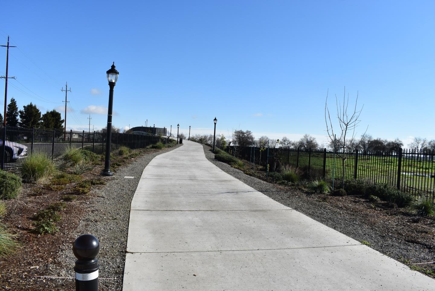 Detail Gallery Image 27 of 30 For 1674 Richie Ln, Woodland,  CA 95776 - 4 Beds | 3 Baths