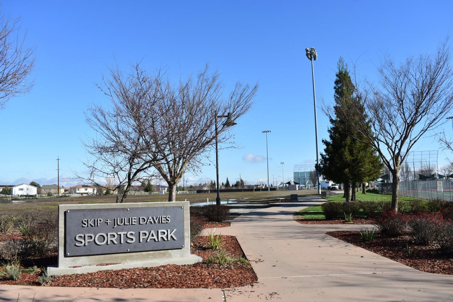 Detail Gallery Image 29 of 30 For 1674 Richie Ln, Woodland,  CA 95776 - 4 Beds | 3 Baths