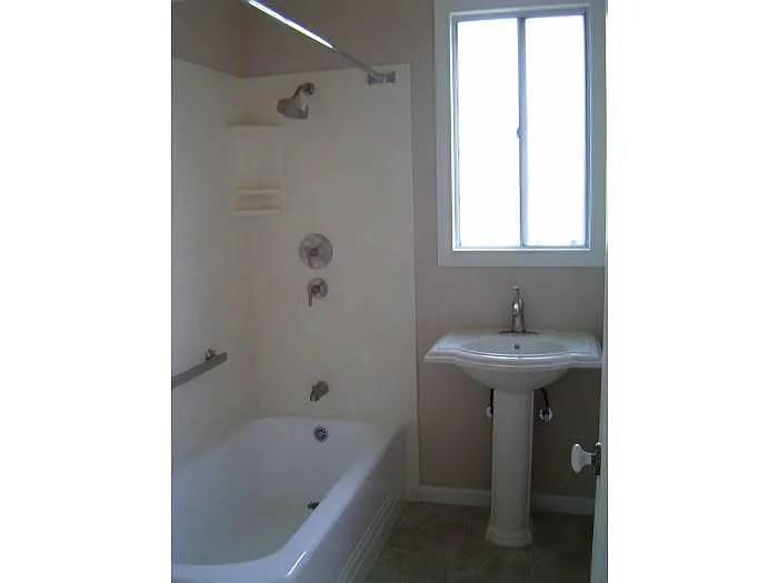 Detail Gallery Image 7 of 7 For 427 Johnson Ave, Pacifica,  CA 94044 - 2 Beds | 1 Baths