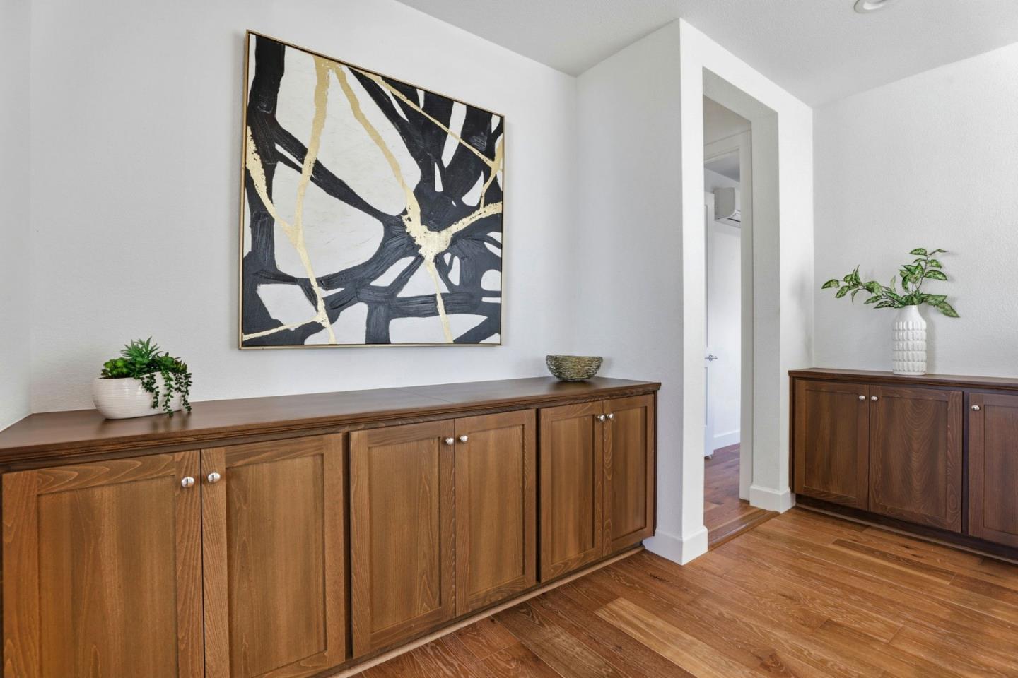 Detail Gallery Image 16 of 46 For 5636 Fallbrook Ct, Dublin,  CA 94568 - 4 Beds | 3/1 Baths