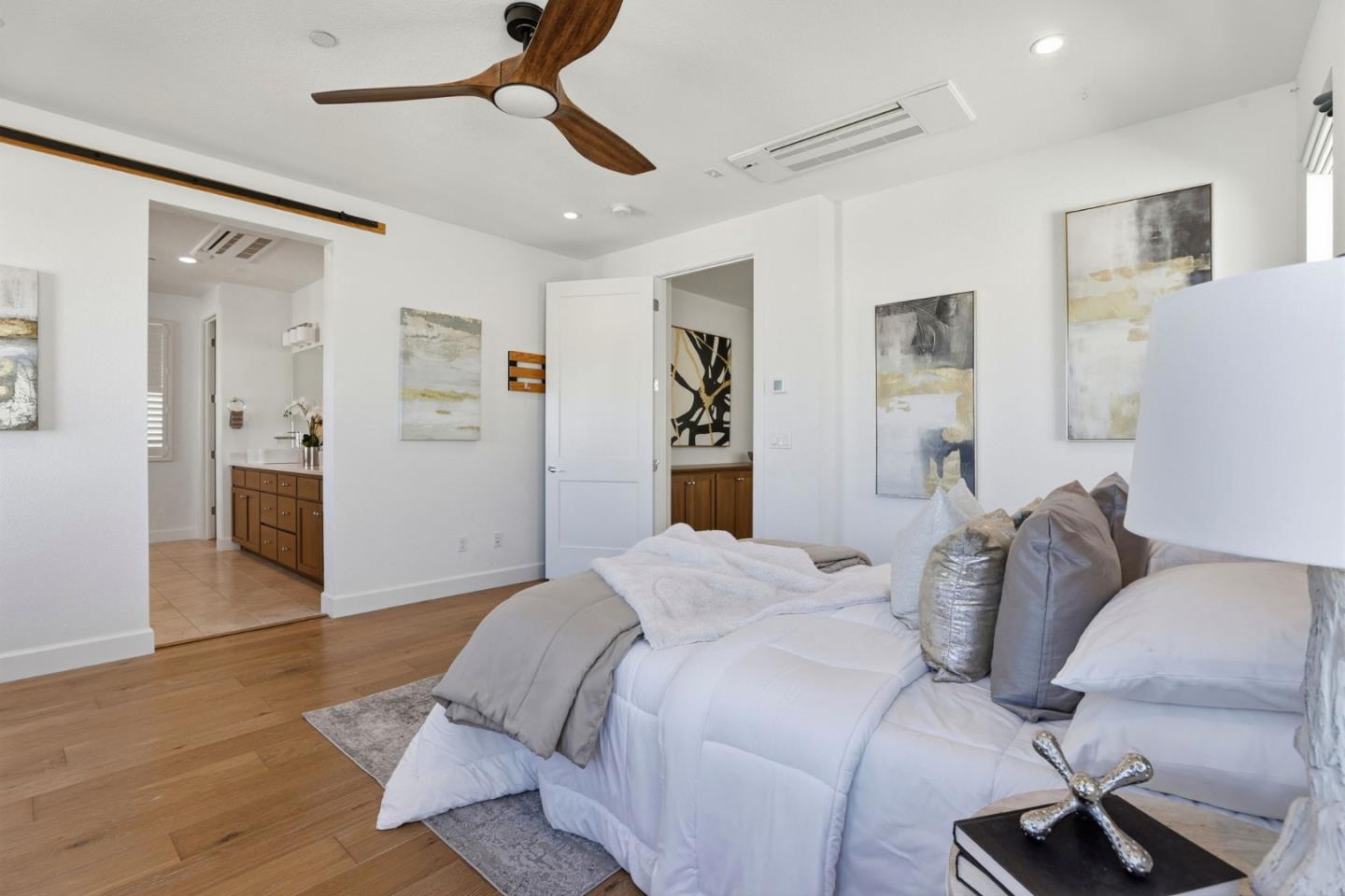 Detail Gallery Image 23 of 46 For 5636 Fallbrook Ct, Dublin,  CA 94568 - 4 Beds | 3/1 Baths