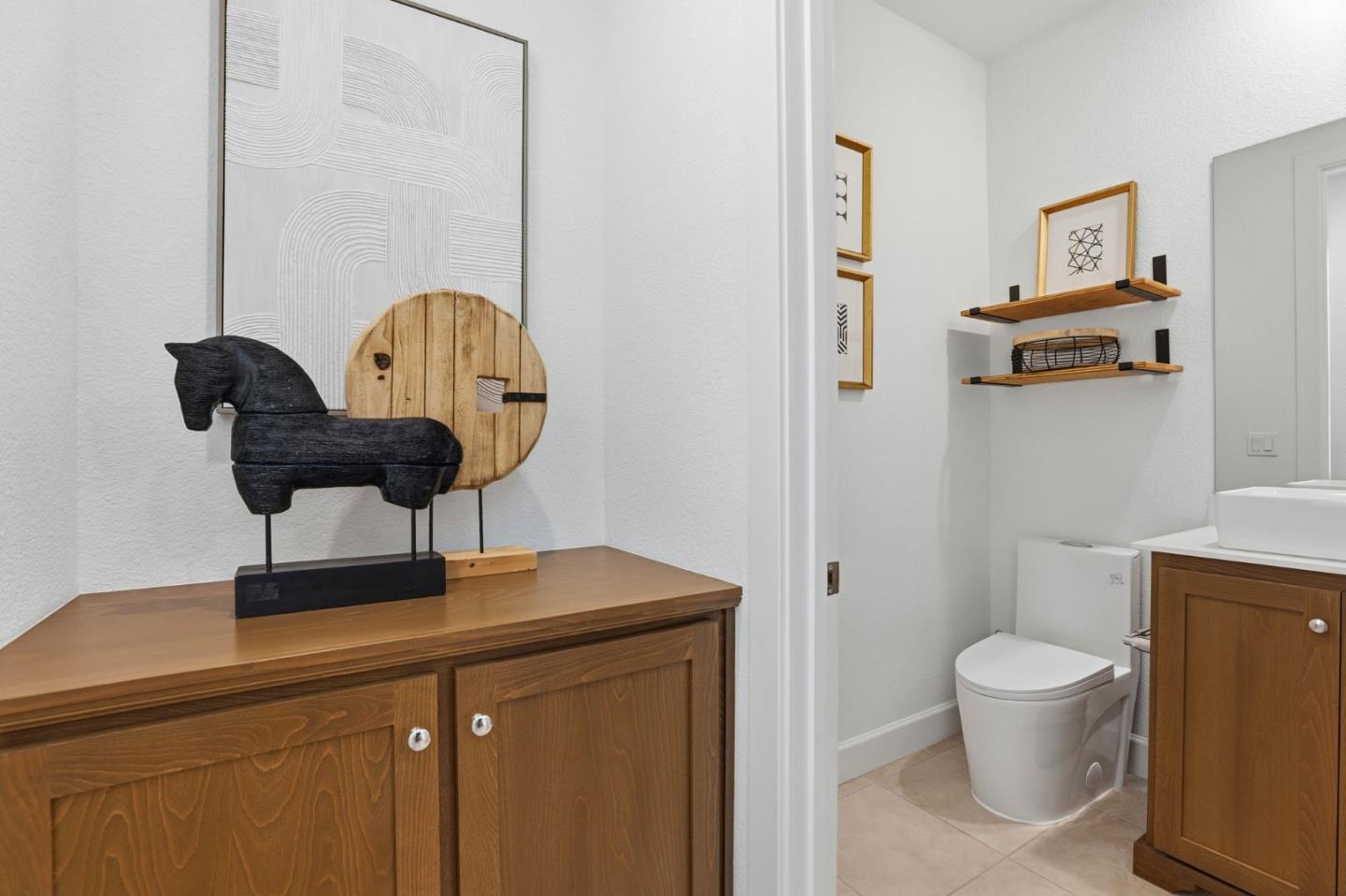 Detail Gallery Image 25 of 46 For 5636 Fallbrook Ct, Dublin,  CA 94568 - 4 Beds | 3/1 Baths