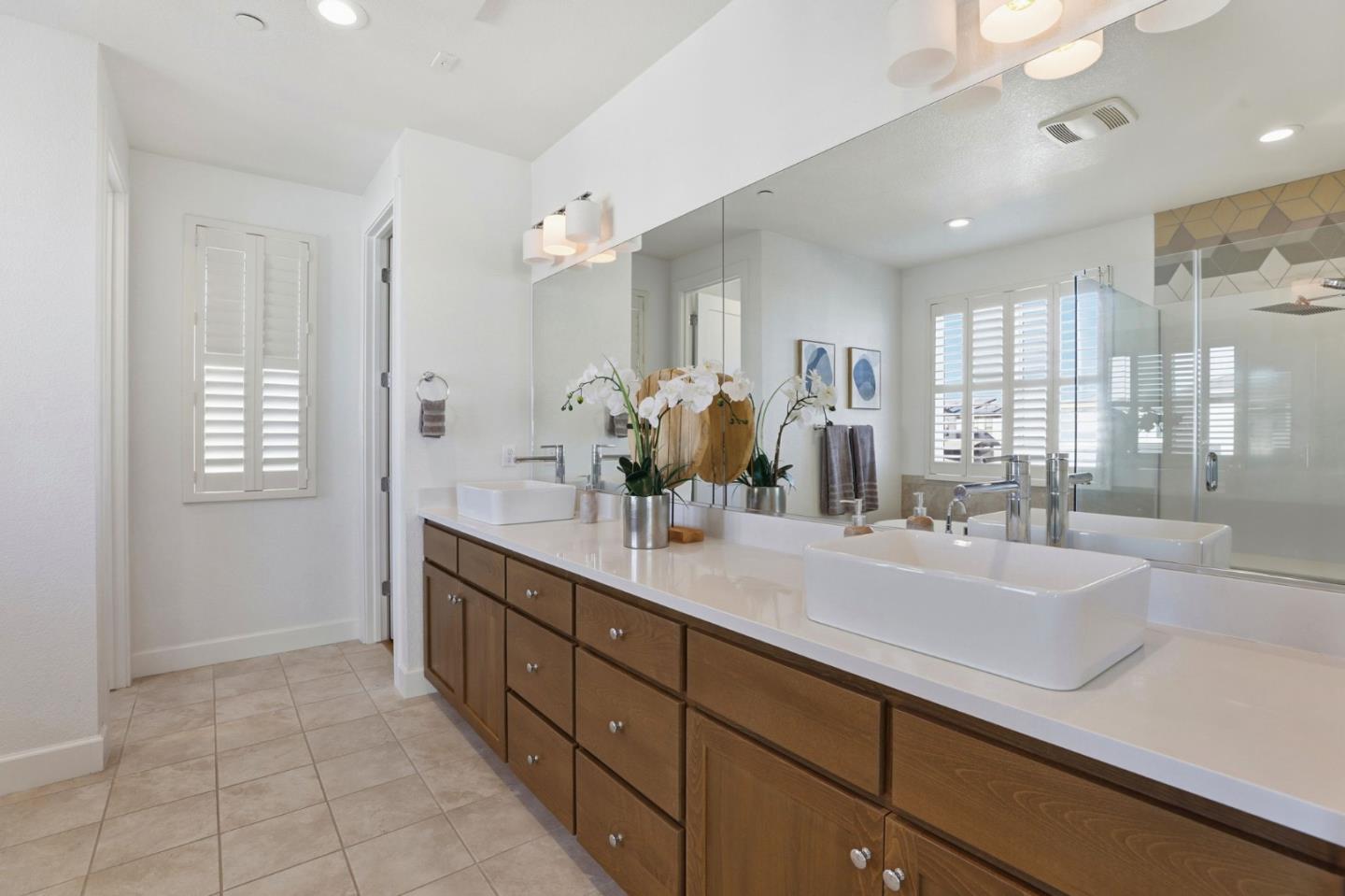Detail Gallery Image 27 of 46 For 5636 Fallbrook Ct, Dublin,  CA 94568 - 4 Beds | 3/1 Baths
