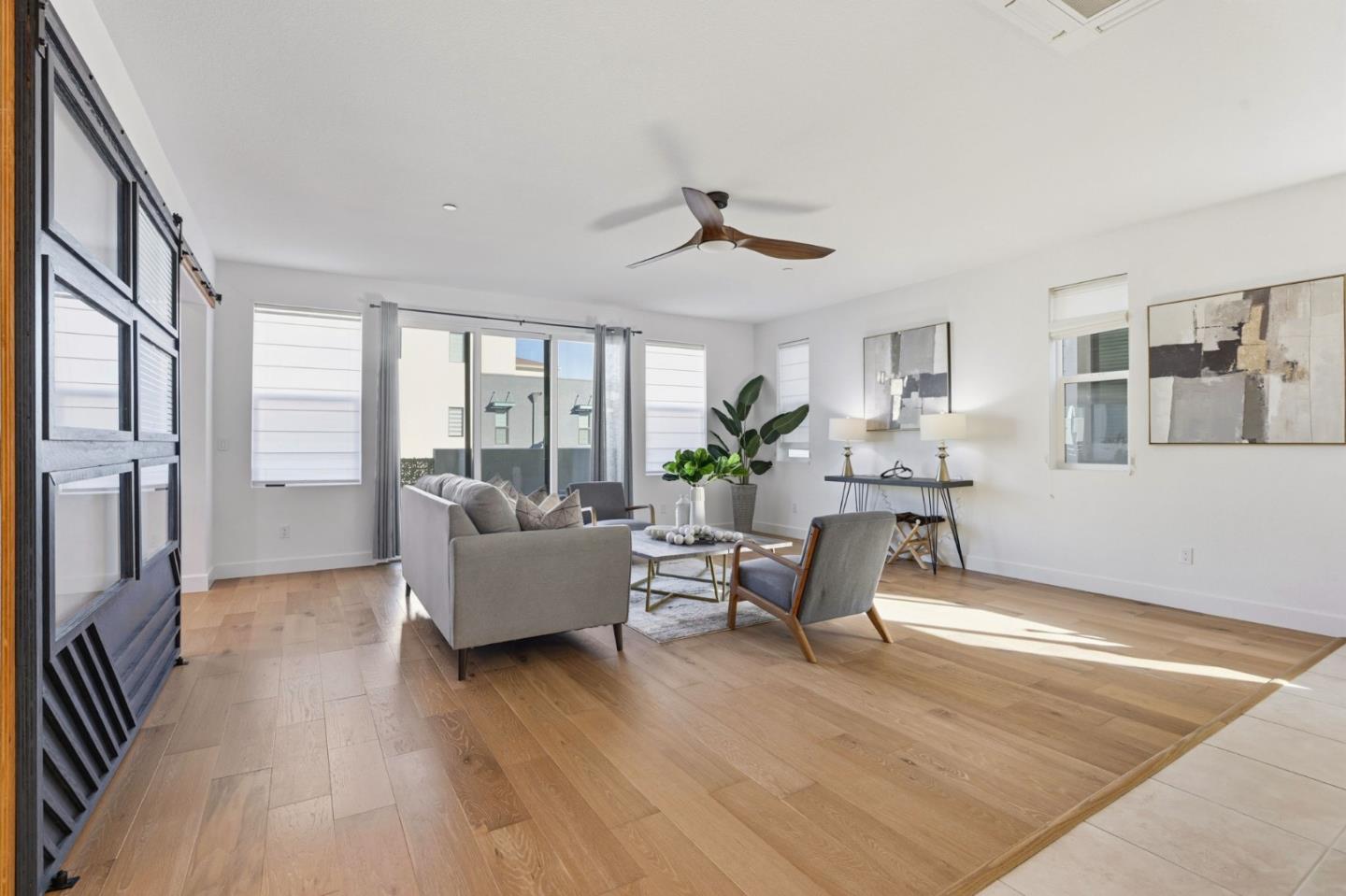 Detail Gallery Image 5 of 46 For 5636 Fallbrook Ct, Dublin,  CA 94568 - 4 Beds | 3/1 Baths