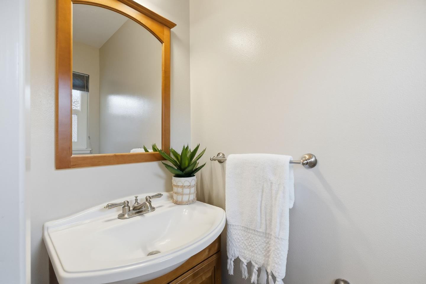 Detail Gallery Image 15 of 52 For 1521 Estelle Ave, San Jose,  CA 95118 - 3 Beds | 2/1 Baths