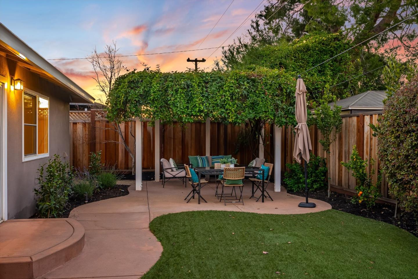 Detail Gallery Image 32 of 52 For 1521 Estelle Ave, San Jose,  CA 95118 - 3 Beds | 2/1 Baths