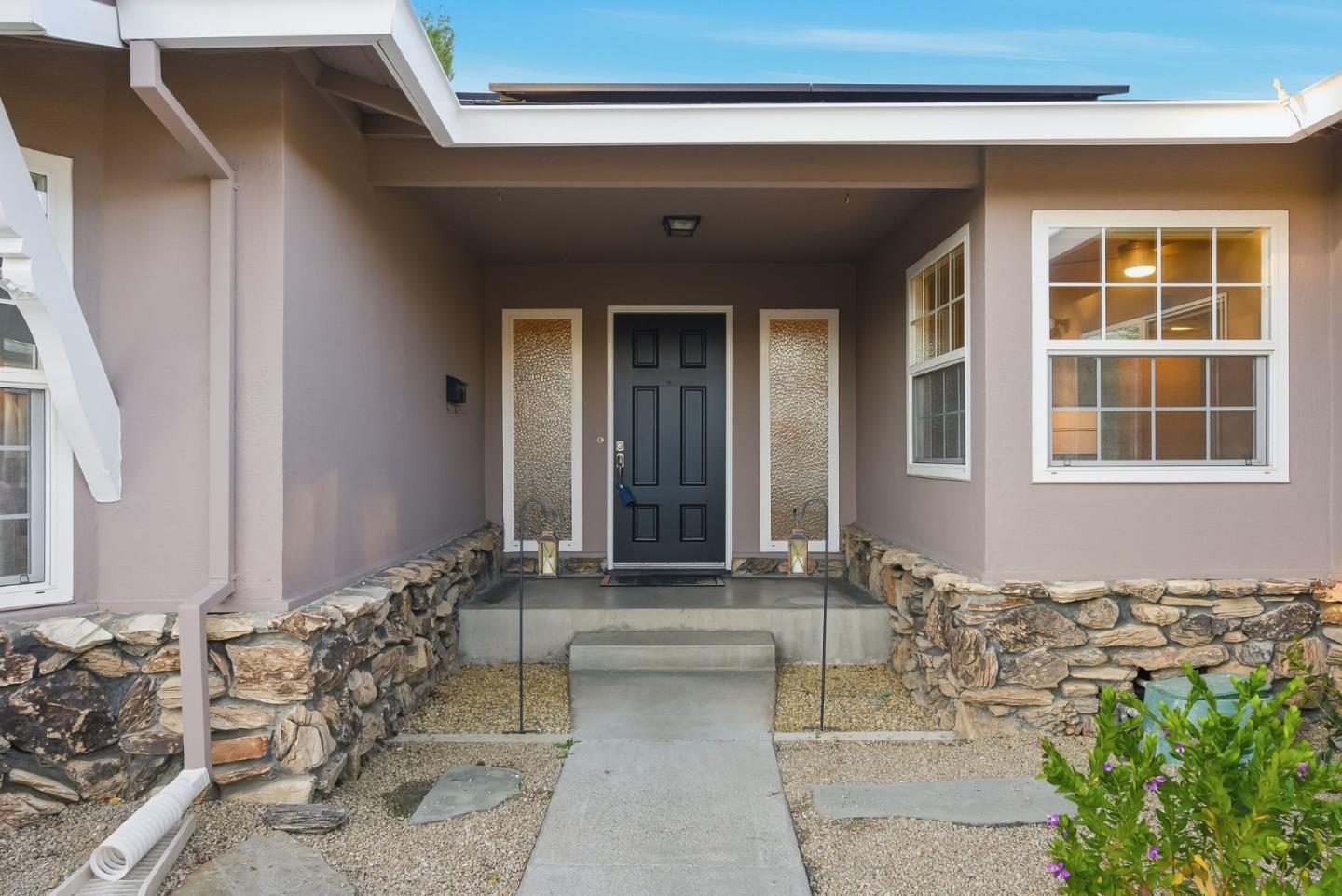 Detail Gallery Image 3 of 52 For 1521 Estelle Ave, San Jose,  CA 95118 - 3 Beds | 2/1 Baths