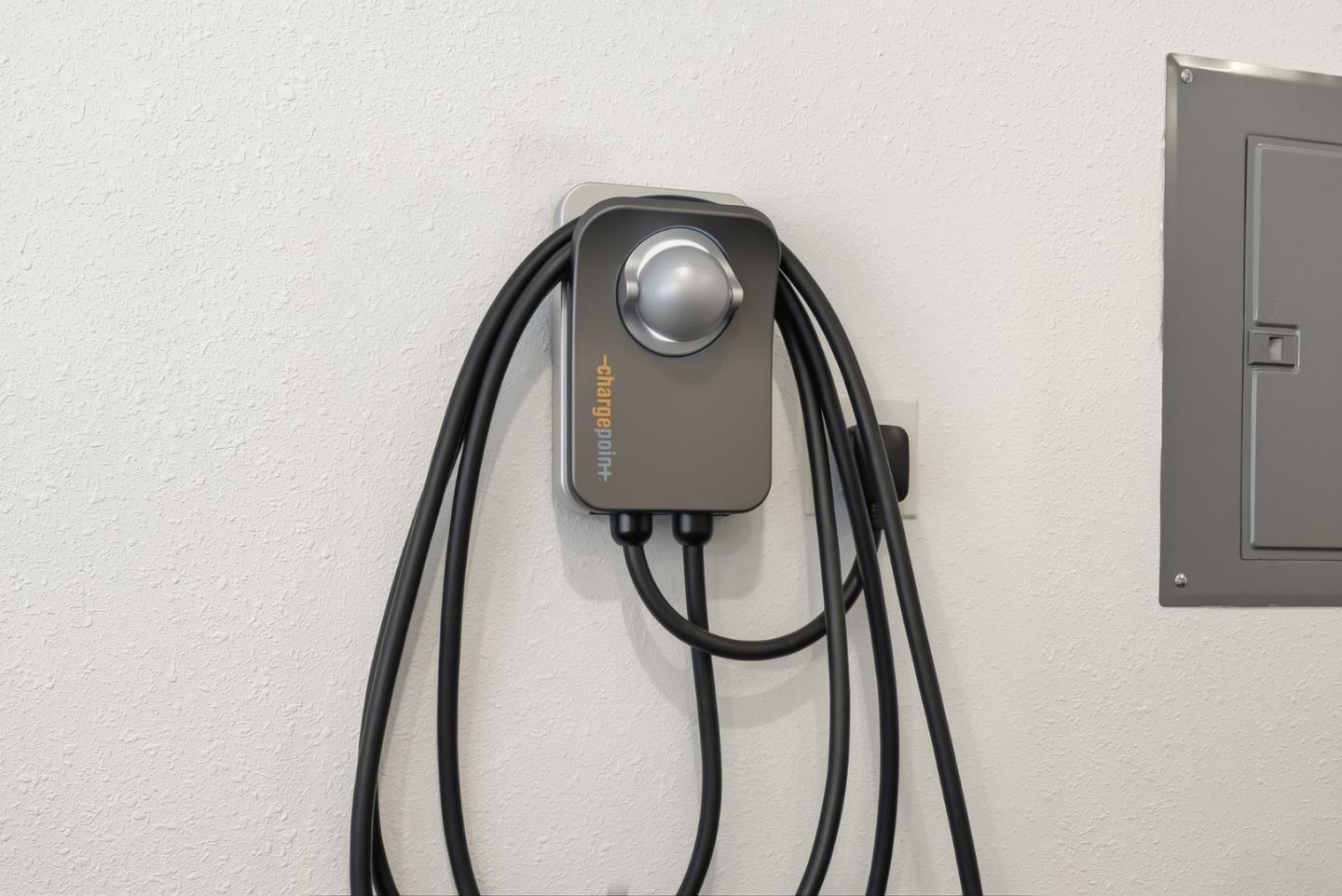 Detail Gallery Image 43 of 52 For 1521 Estelle Ave, San Jose,  CA 95118 - 3 Beds | 2/1 Baths