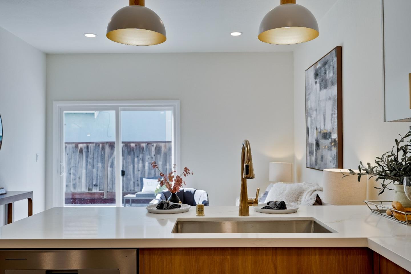 Detail Gallery Image 17 of 56 For 1979 Linden Ln, Milpitas,  CA 95035 - 4 Beds | 2/1 Baths