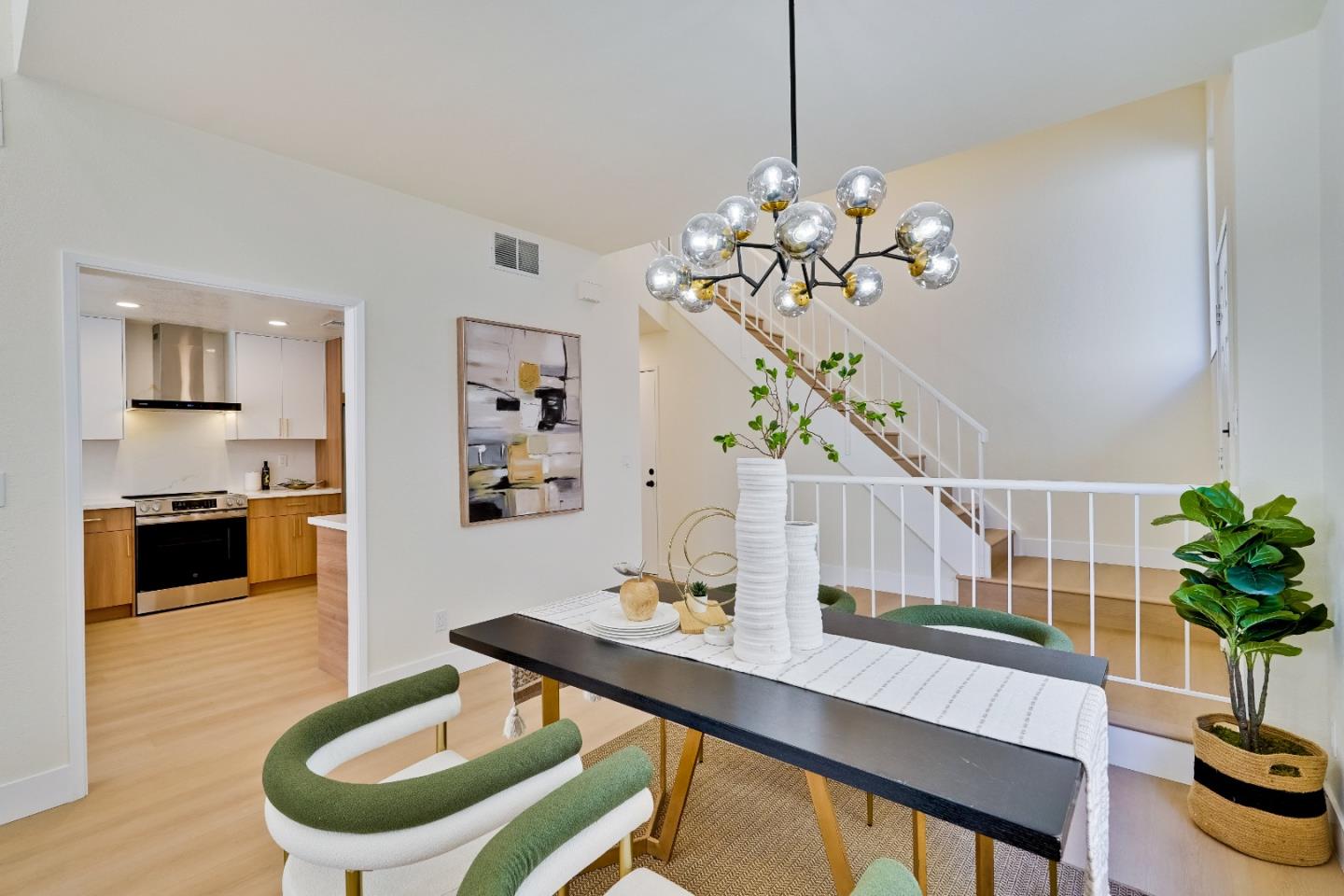 Detail Gallery Image 3 of 56 For 1979 Linden Ln, Milpitas,  CA 95035 - 4 Beds | 2/1 Baths