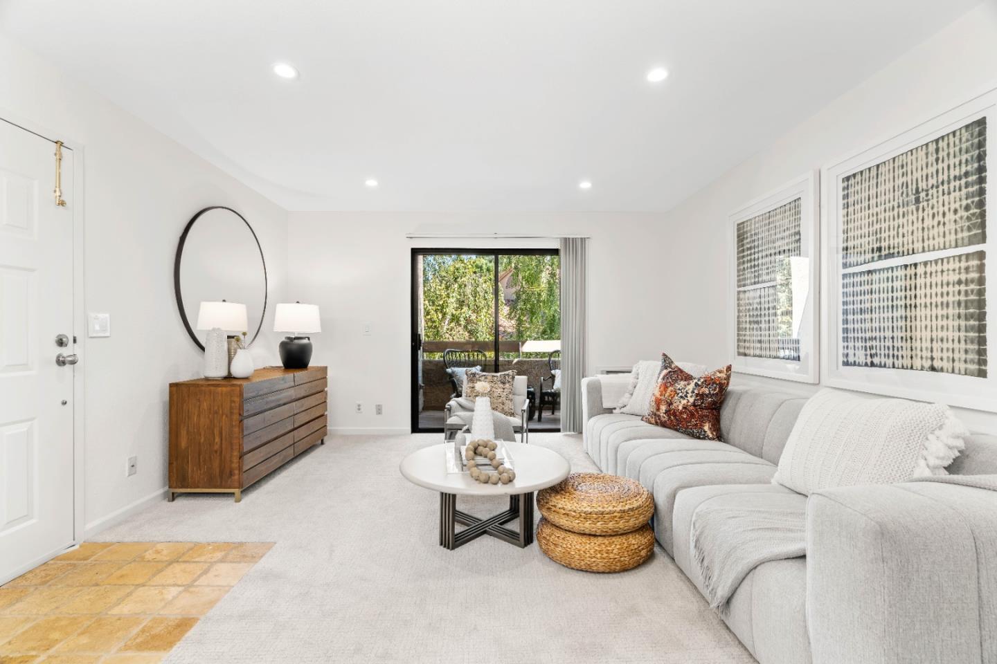 Front Image Thumbnail for ML82030731