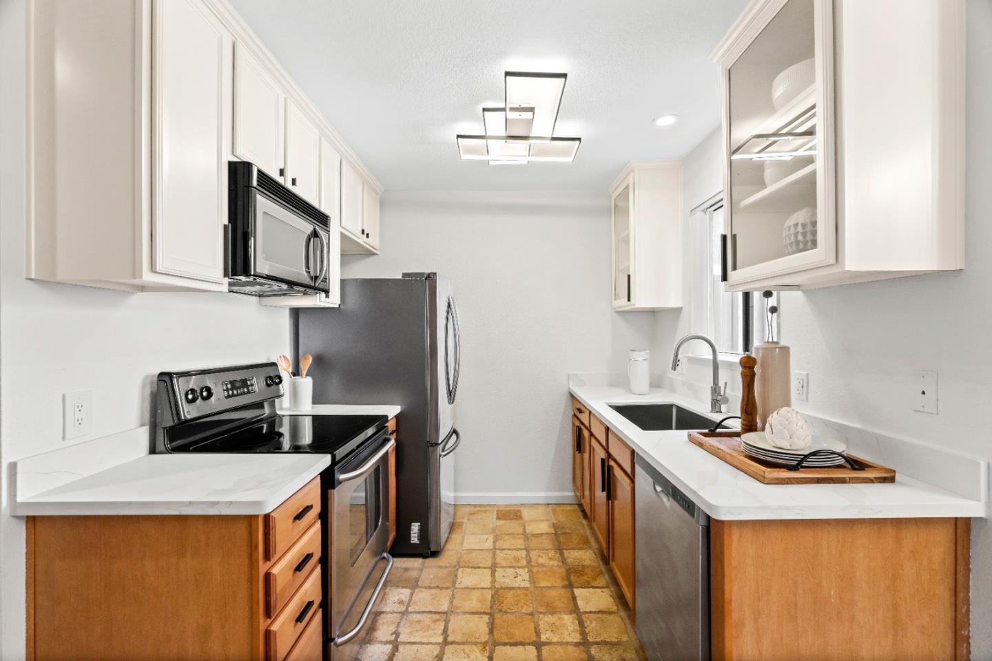 Detail Gallery Image 5 of 14 For 2250 Monroe St #351,  Santa Clara,  CA 95050 - 1 Beds | 1 Baths