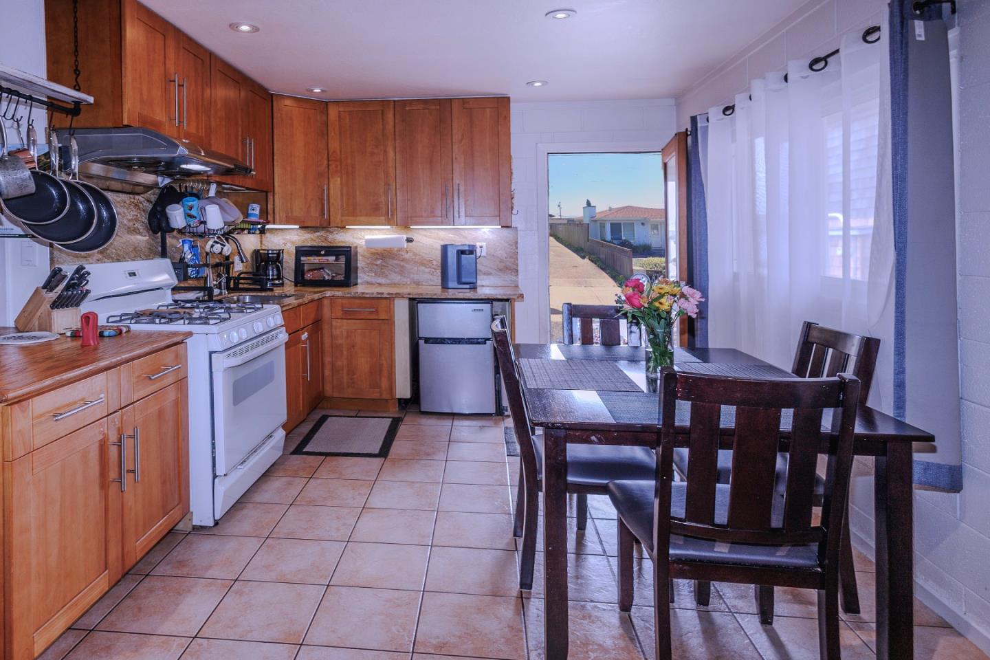 Detail Gallery Image 5 of 45 For 41 - 47 Carmel Ave, Pacifica,  CA 94044 - – Beds | – Baths