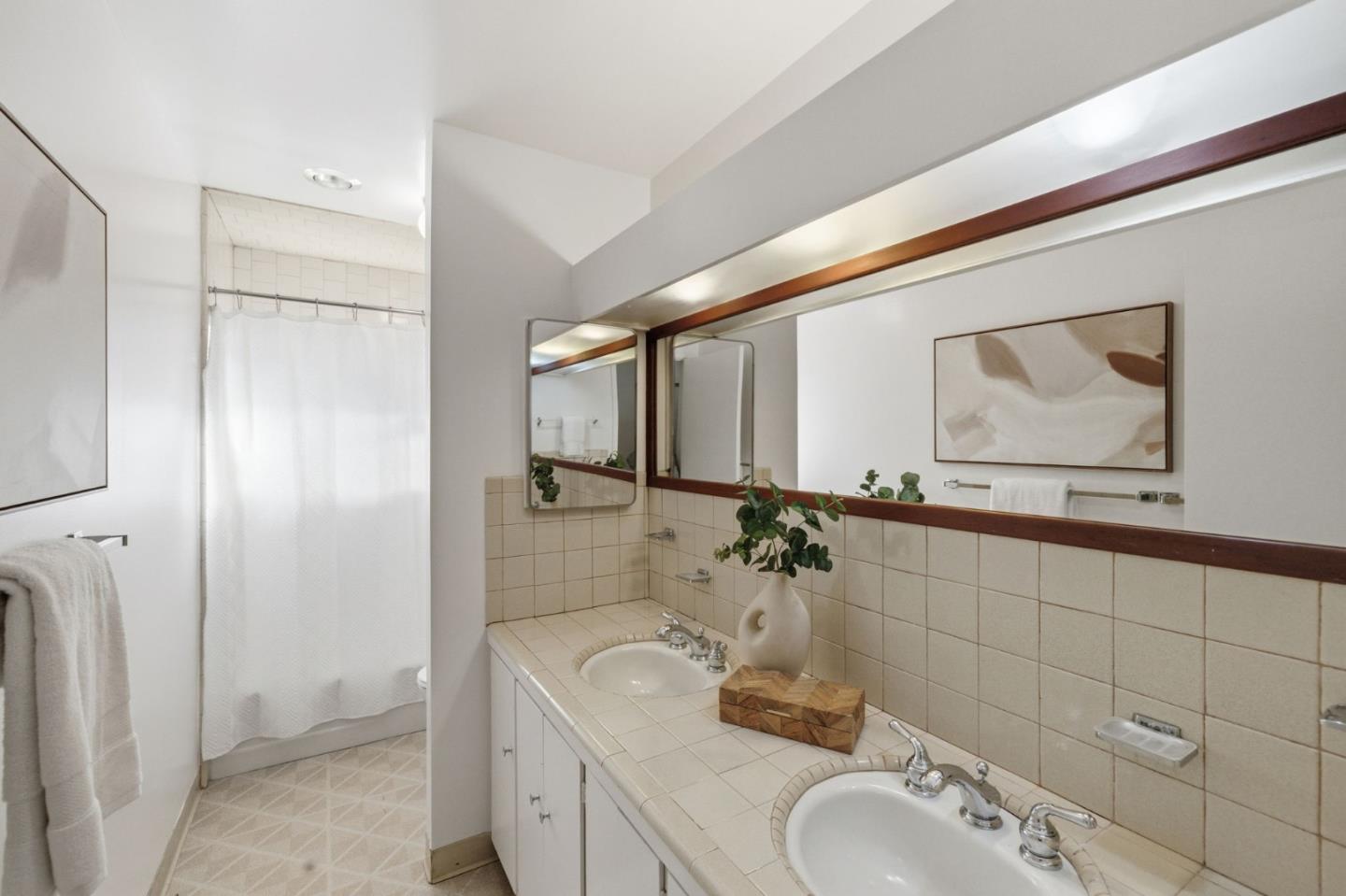 Detail Gallery Image 40 of 83 For 124 Osage Ave, Los Altos,  CA 94022 - 7 Beds | 3 Baths