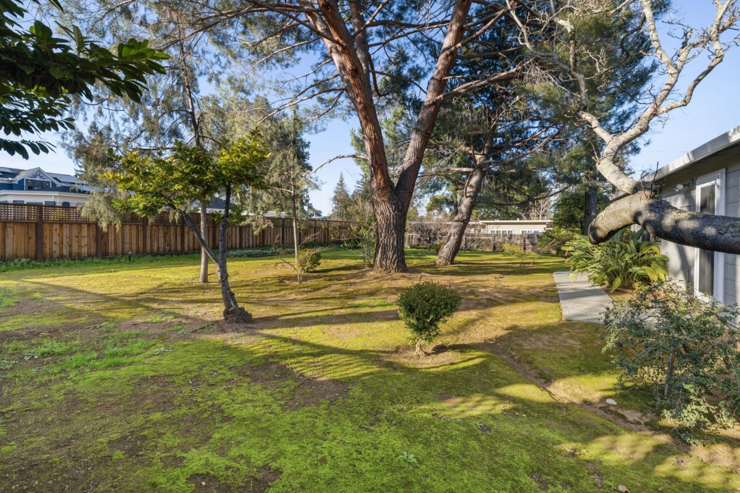 Detail Gallery Image 53 of 83 For 124 Osage Ave, Los Altos,  CA 94022 - 7 Beds | 3 Baths