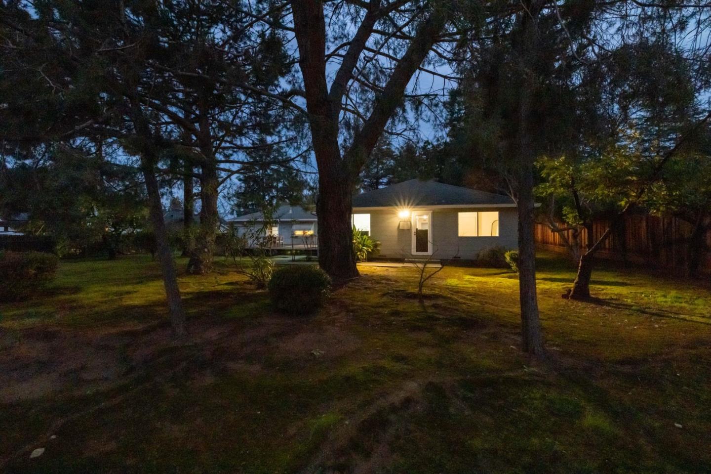 Detail Gallery Image 74 of 83 For 124 Osage Ave, Los Altos,  CA 94022 - 7 Beds | 3 Baths