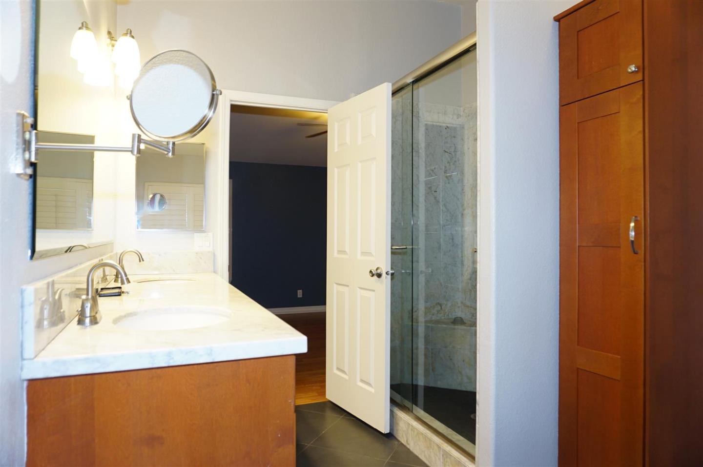 Detail Gallery Image 14 of 24 For 1220 Vienna Dr #707,  Sunnyvale,  CA 94089 - 3 Beds | 2 Baths