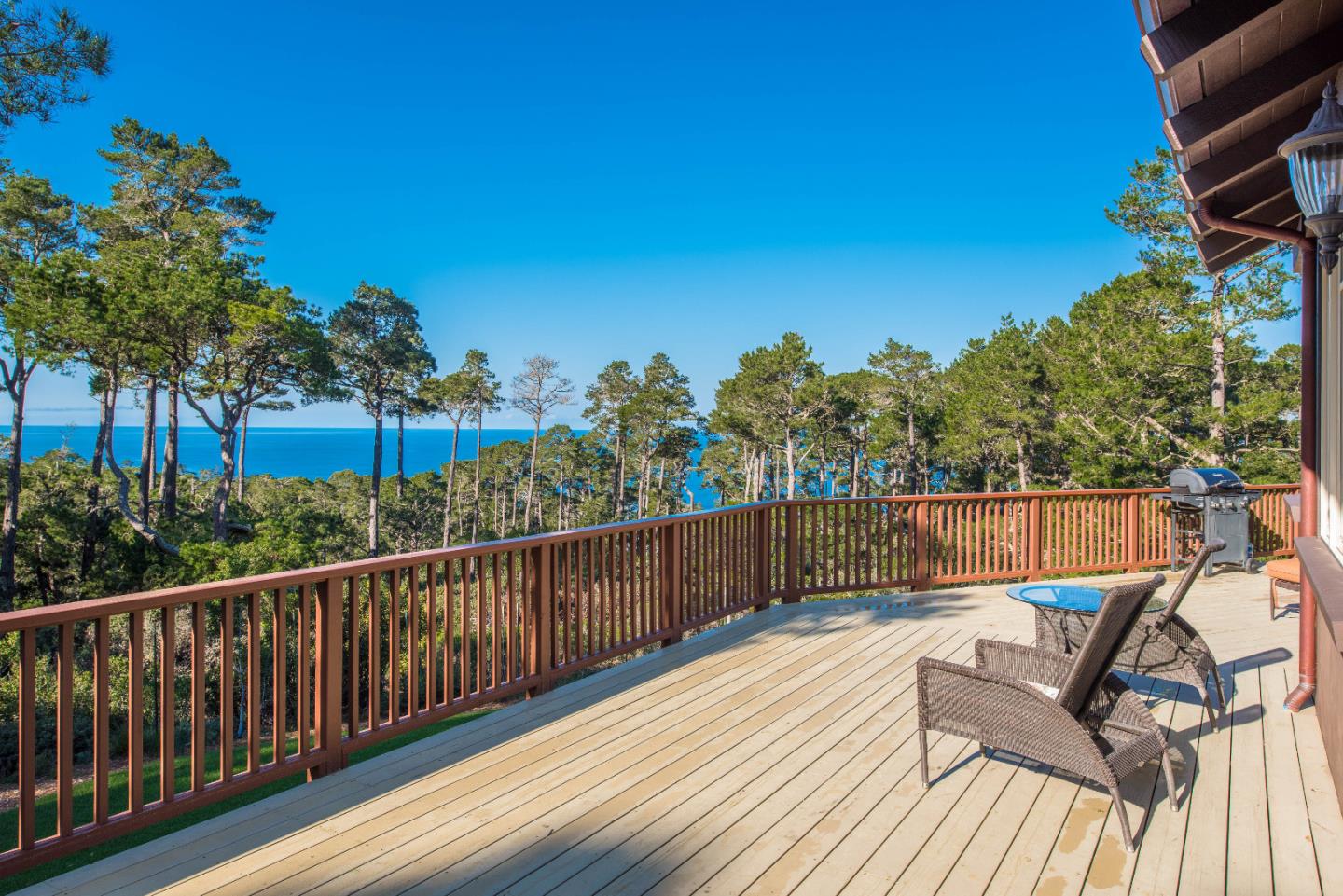 Detail Gallery Image 3 of 28 For 62 Corona Rd, Carmel,  CA 93923 - 4 Beds | 3/1 Baths