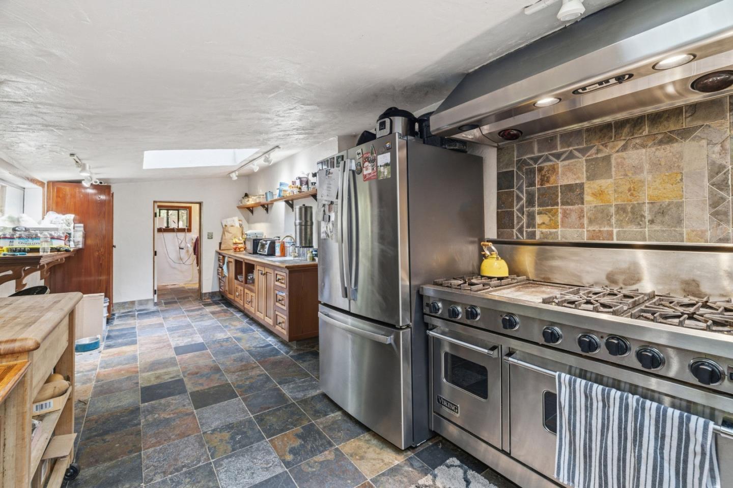 Detail Gallery Image 10 of 104 For 41 Back Rd, La Honda,  CA 94020 - 4 Beds | 3 Baths