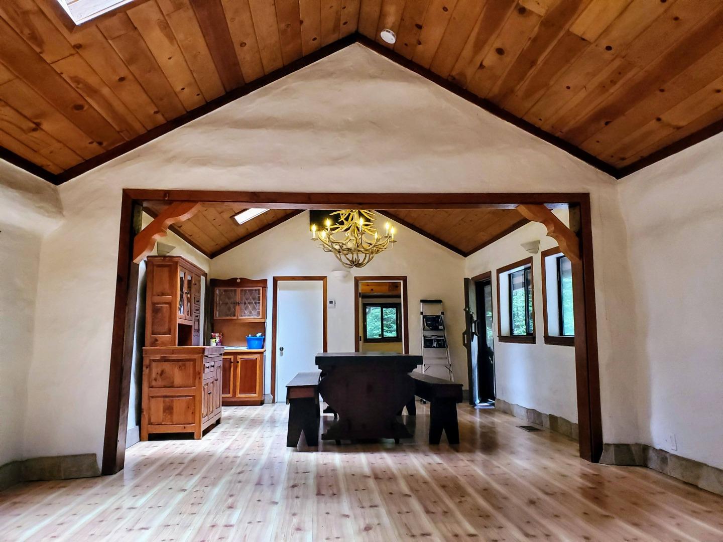 Detail Gallery Image 8 of 104 For 41 Back Rd, La Honda,  CA 94020 - 4 Beds | 3 Baths