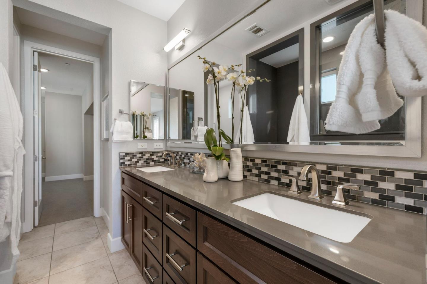 Detail Gallery Image 17 of 35 For 120 Franklin Pkwy, San Mateo,  CA 94403 - 4 Beds | 4 Baths