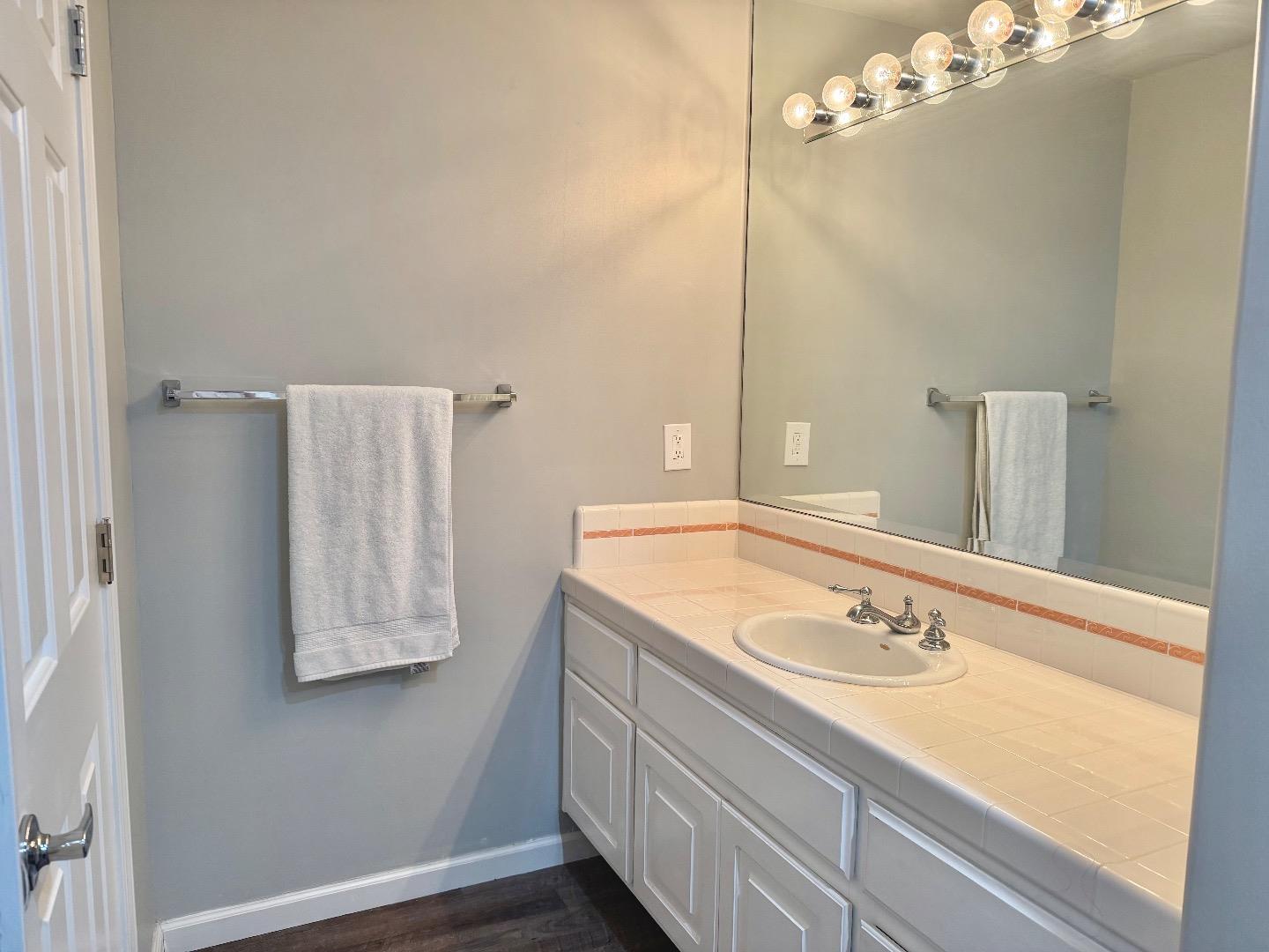 Detail Gallery Image 12 of 23 For 1030 Shoreline Dr #2,  Copperopolis,  CA 95228 - 3 Beds | 2 Baths