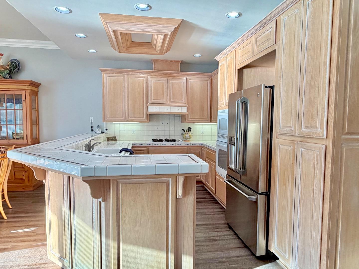 Detail Gallery Image 6 of 23 For 1030 Shoreline Dr #2,  Copperopolis,  CA 95228 - 3 Beds | 2 Baths