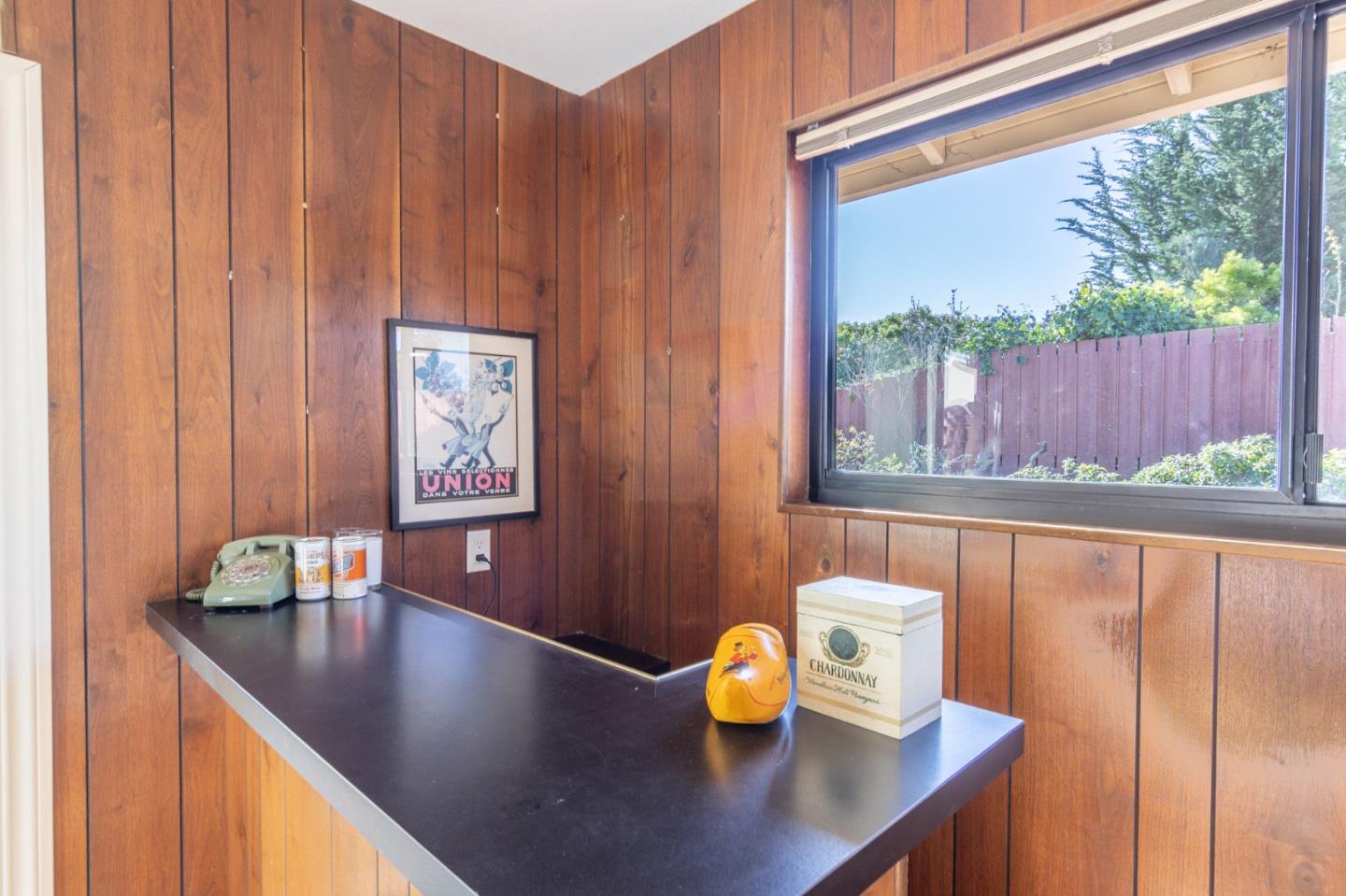 Detail Gallery Image 11 of 46 For 305 Newman Dr, South San Francisco,  CA 94080 - 3 Beds | 2/1 Baths