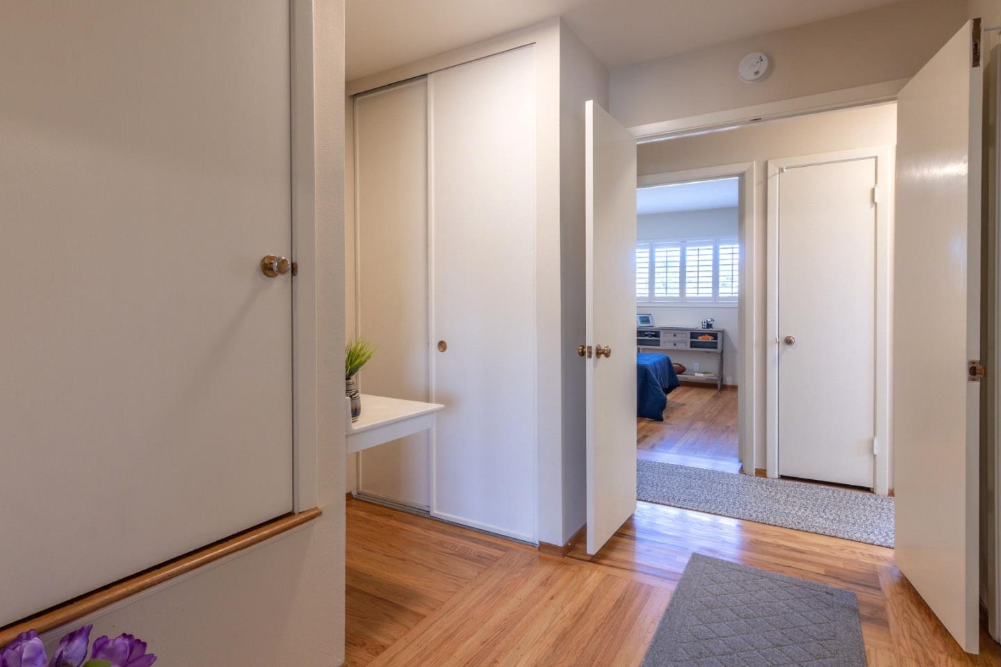 Detail Gallery Image 20 of 46 For 305 Newman Dr, South San Francisco,  CA 94080 - 3 Beds | 2/1 Baths