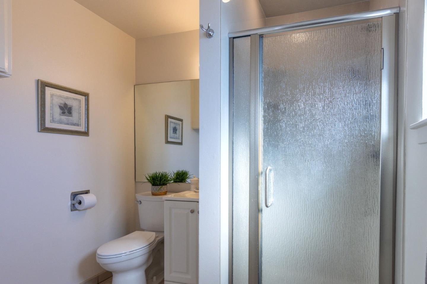 Detail Gallery Image 26 of 46 For 305 Newman Dr, South San Francisco,  CA 94080 - 3 Beds | 2/1 Baths