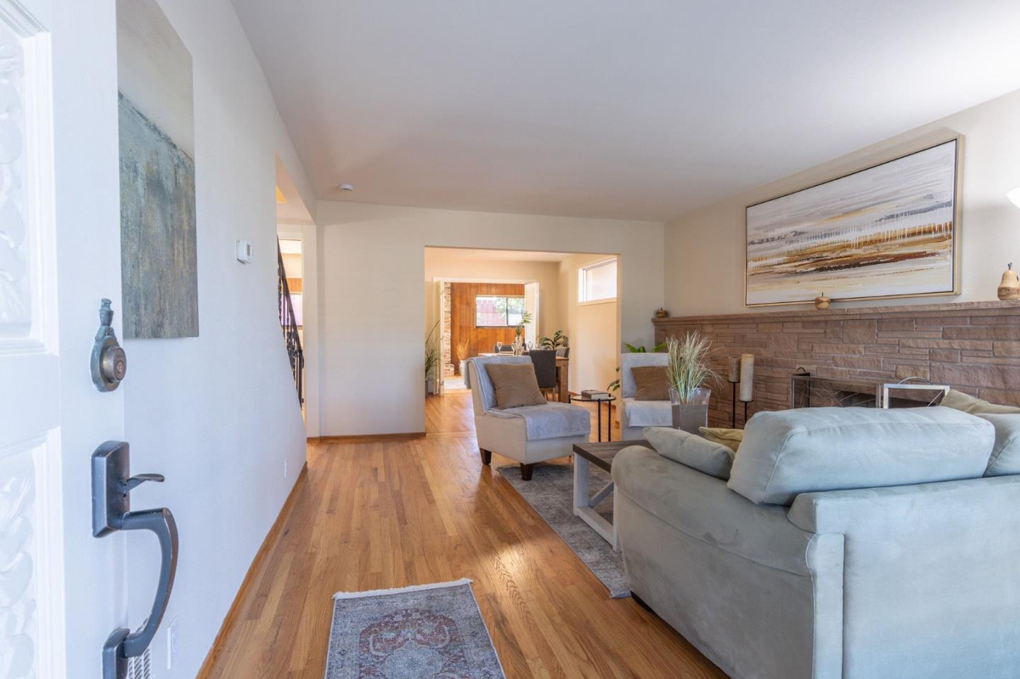 Detail Gallery Image 5 of 46 For 305 Newman Dr, South San Francisco,  CA 94080 - 3 Beds | 2/1 Baths