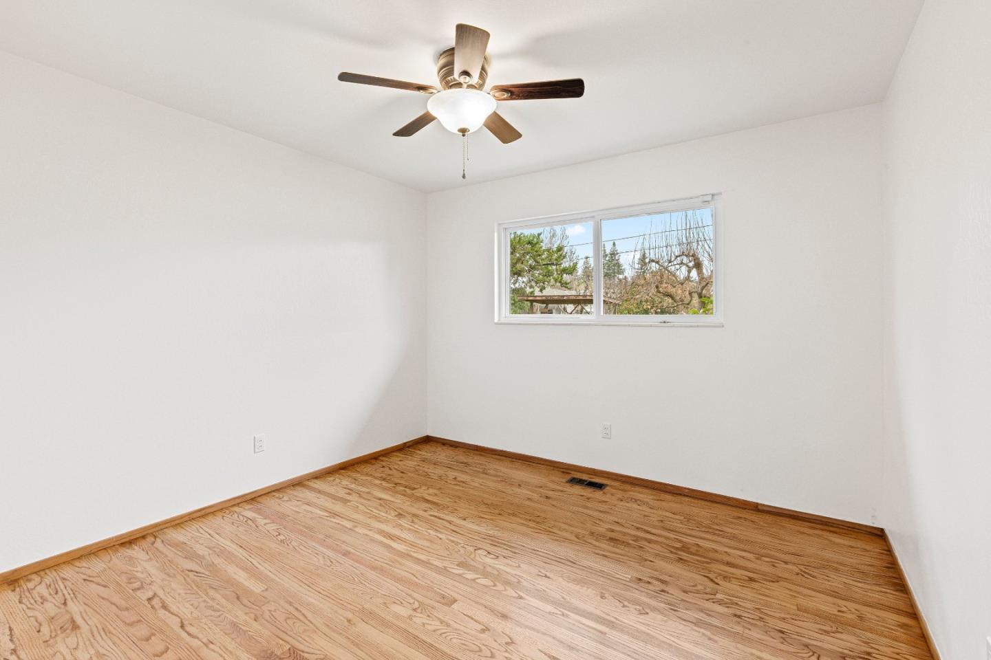 Detail Gallery Image 27 of 50 For 751 W 6th St, Gilroy,  CA 95020 - 3 Beds | 2 Baths