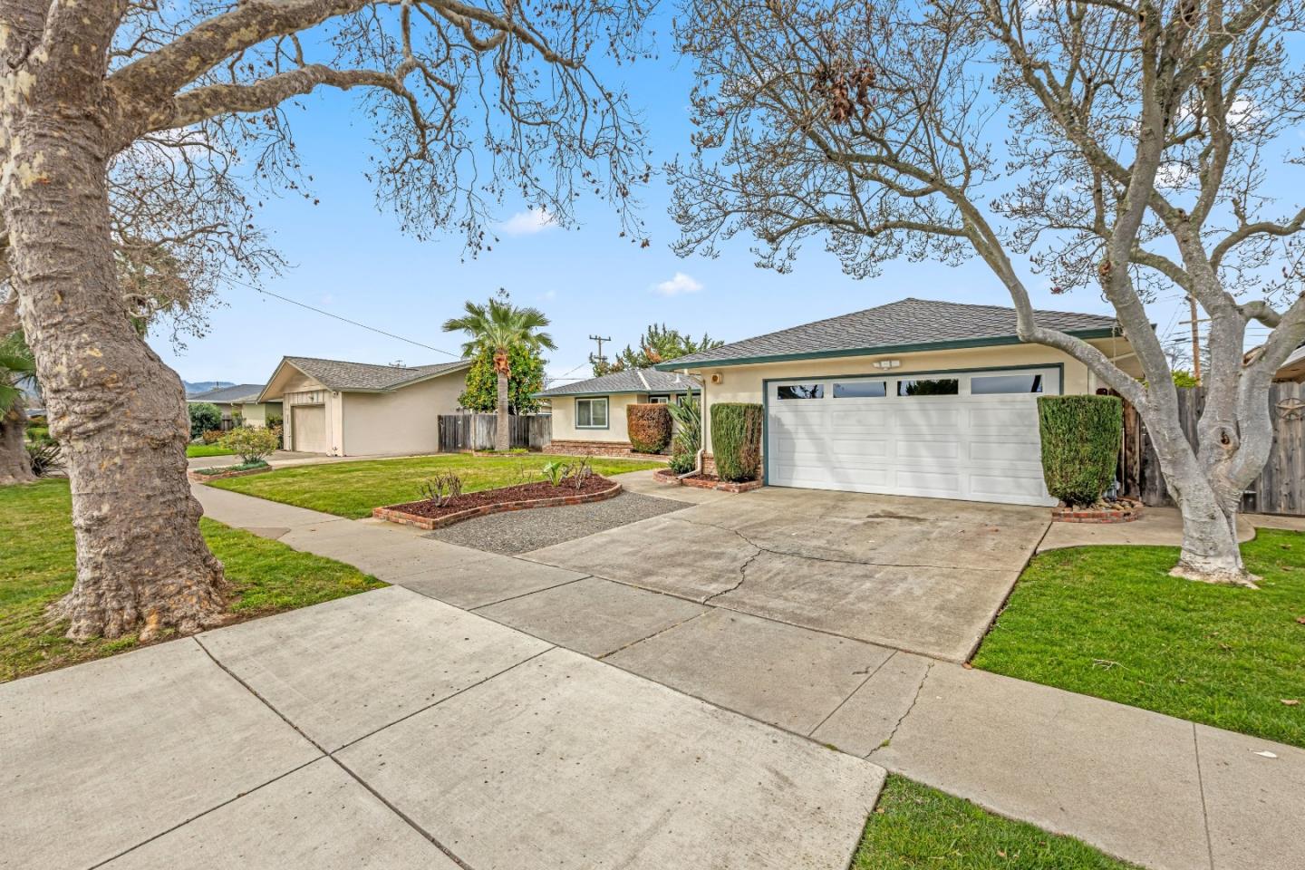 Detail Gallery Image 5 of 50 For 751 W 6th St, Gilroy,  CA 95020 - 3 Beds | 2 Baths