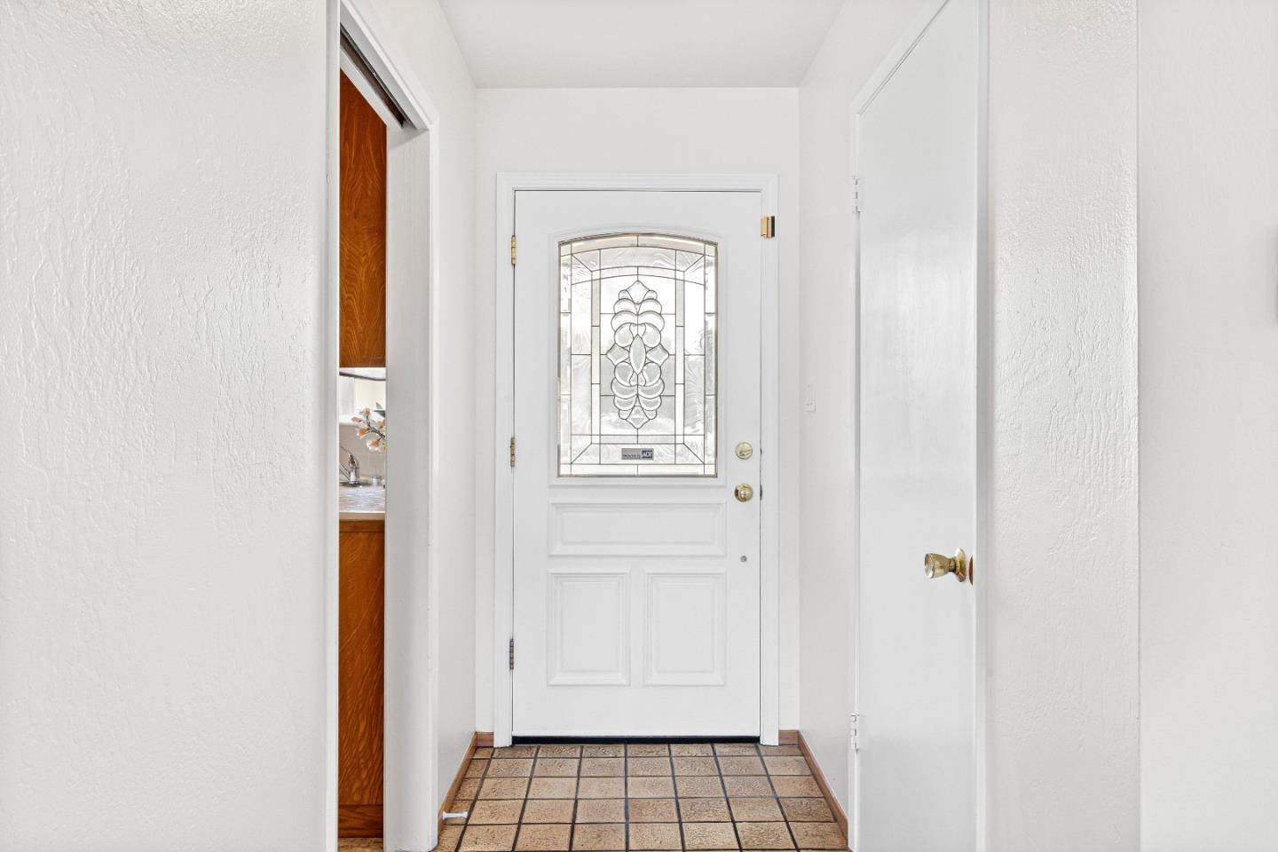 Detail Gallery Image 7 of 50 For 751 W 6th St, Gilroy,  CA 95020 - 3 Beds | 2 Baths