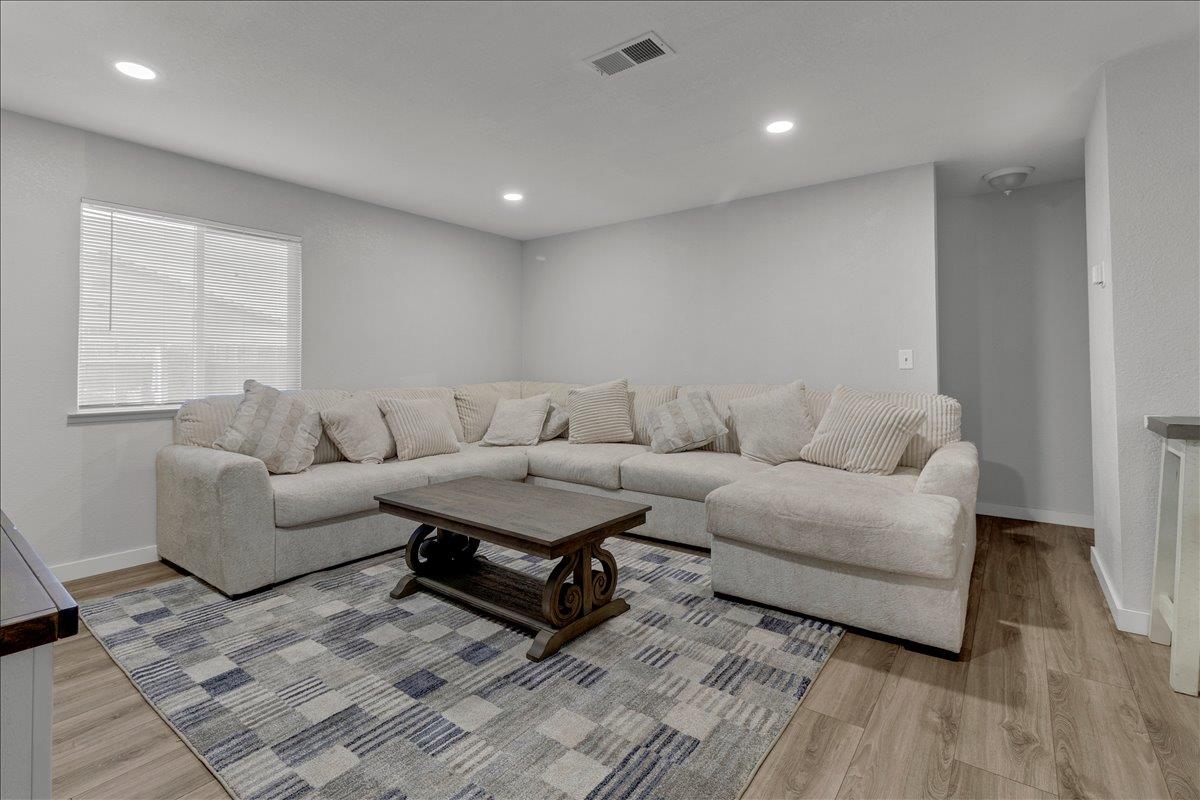 Detail Gallery Image 6 of 32 For 960 Elko St, Gonzales,  CA 93926 - 3 Beds | 1 Baths