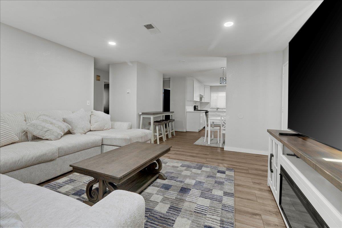 Detail Gallery Image 7 of 32 For 960 Elko St, Gonzales,  CA 93926 - 3 Beds | 1 Baths