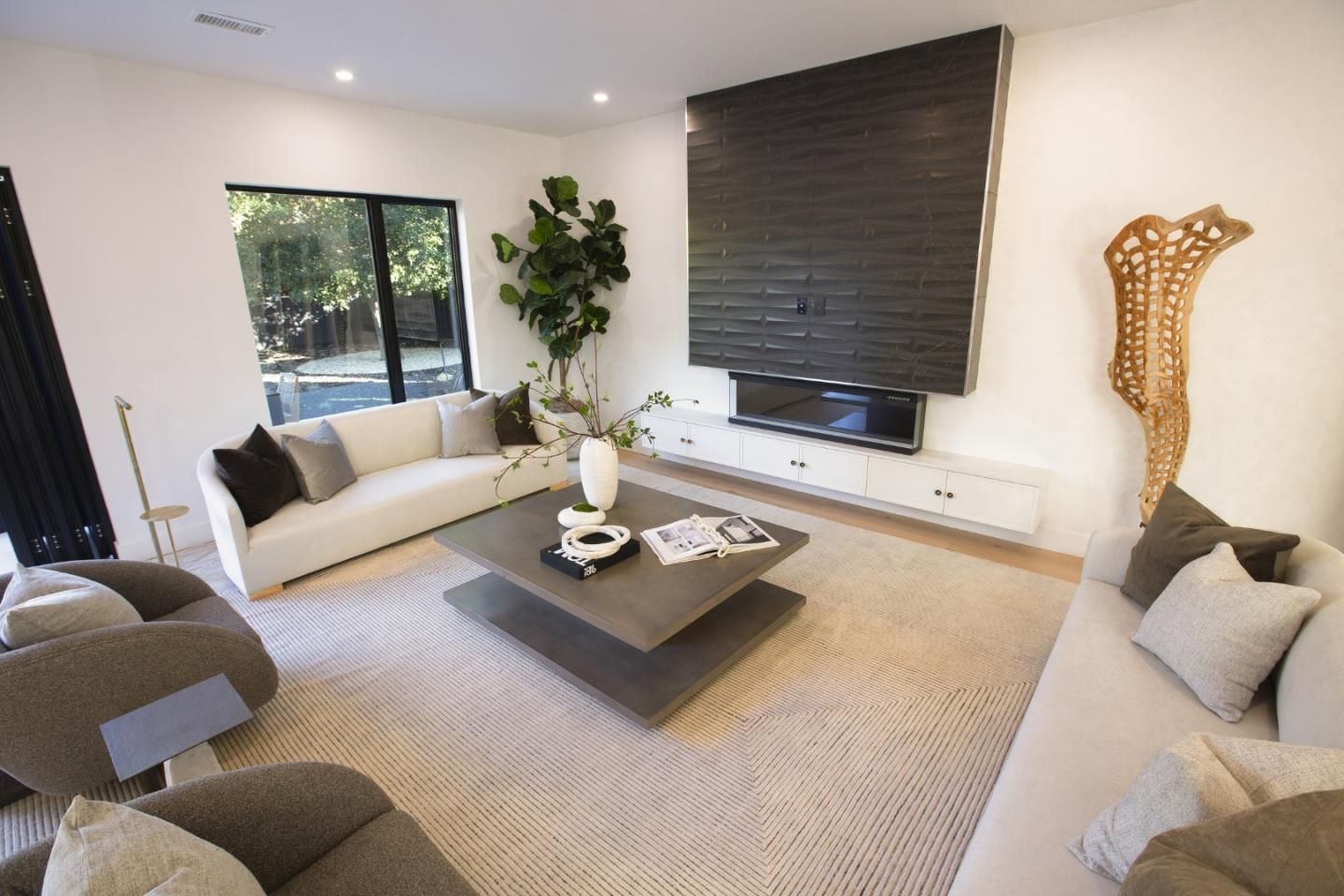 Detail Gallery Image 10 of 53 For 416 Ardis Ave, San Jose,  CA 95117 - 6 Beds | 4/1 Baths