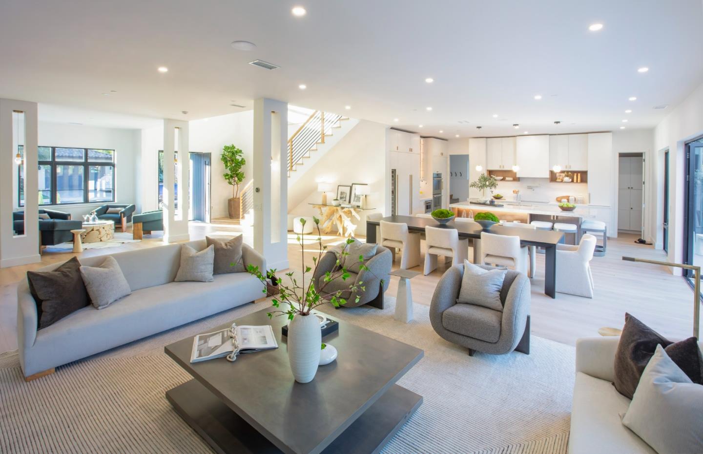 Detail Gallery Image 11 of 53 For 416 Ardis Ave, San Jose,  CA 95117 - 6 Beds | 4/1 Baths