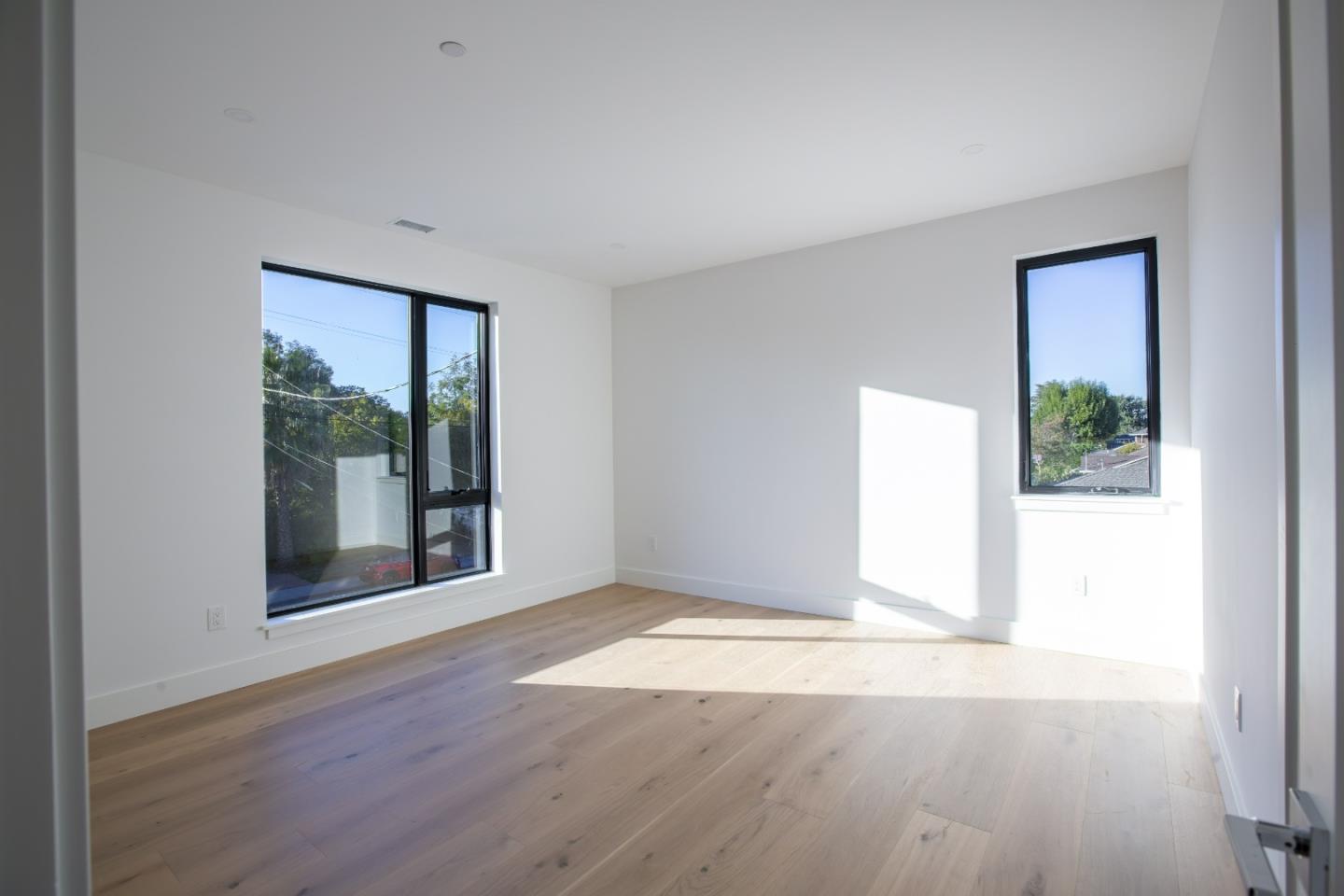 Detail Gallery Image 43 of 53 For 416 Ardis Ave, San Jose,  CA 95117 - 6 Beds | 4/1 Baths