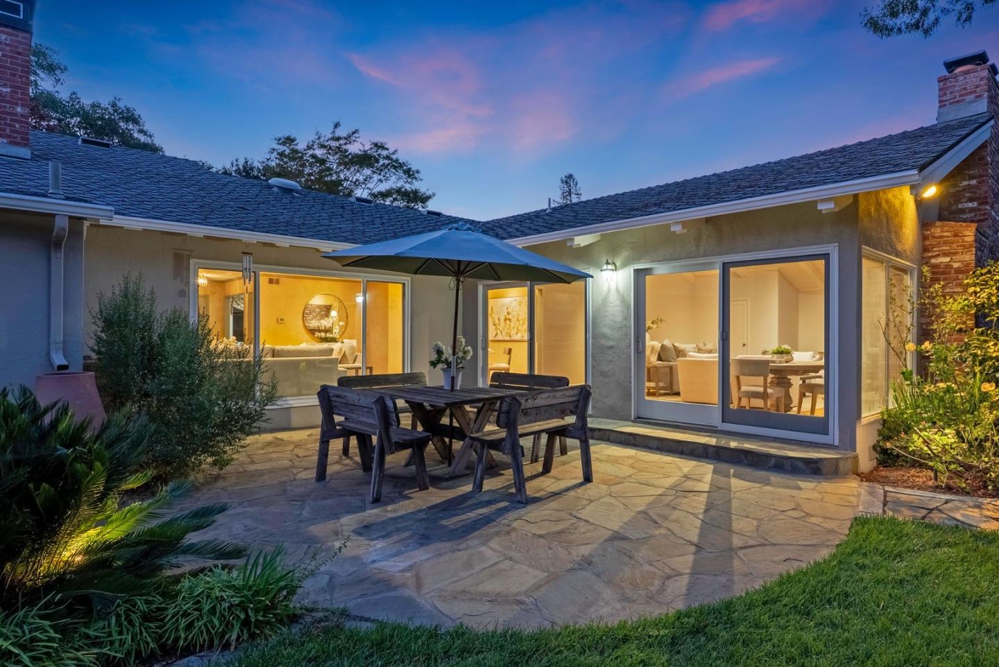 Detail Gallery Image 43 of 46 For 185 Beverly Ln, Los Altos,  CA 94022 - 3 Beds | 2/1 Baths