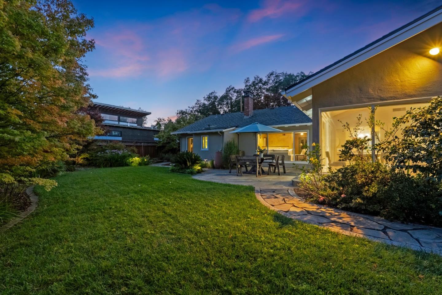 Detail Gallery Image 46 of 46 For 185 Beverly Ln, Los Altos,  CA 94022 - 3 Beds | 2/1 Baths